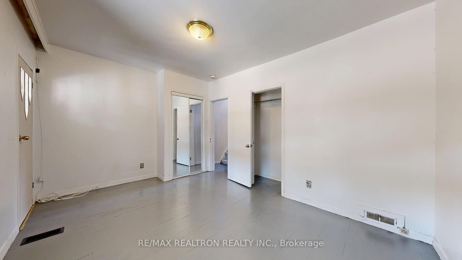 32 Macklem Avenue, Unit Upper thumbnail 8