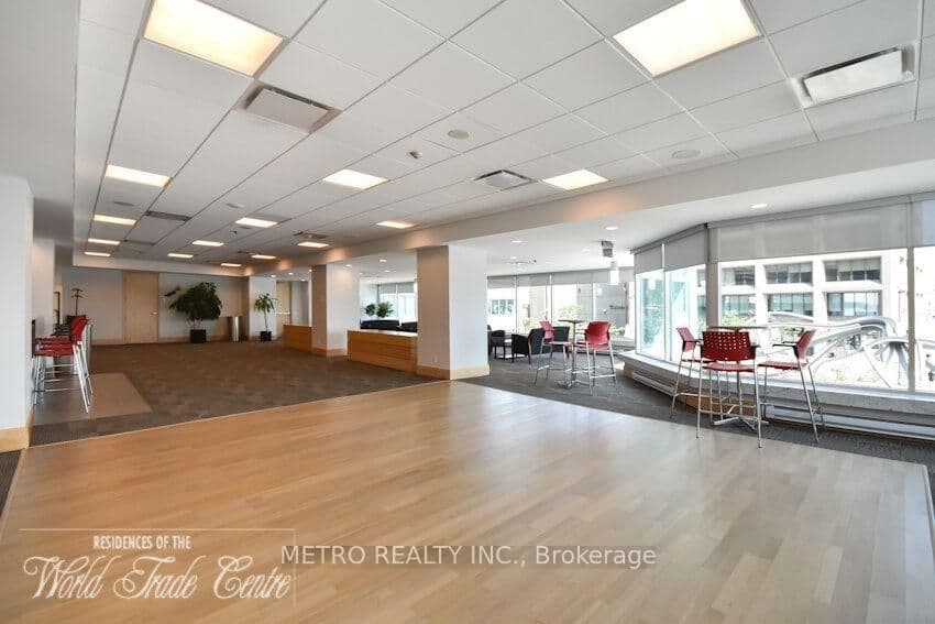 10 Yonge Street, Unit 3412 thumbnail 18