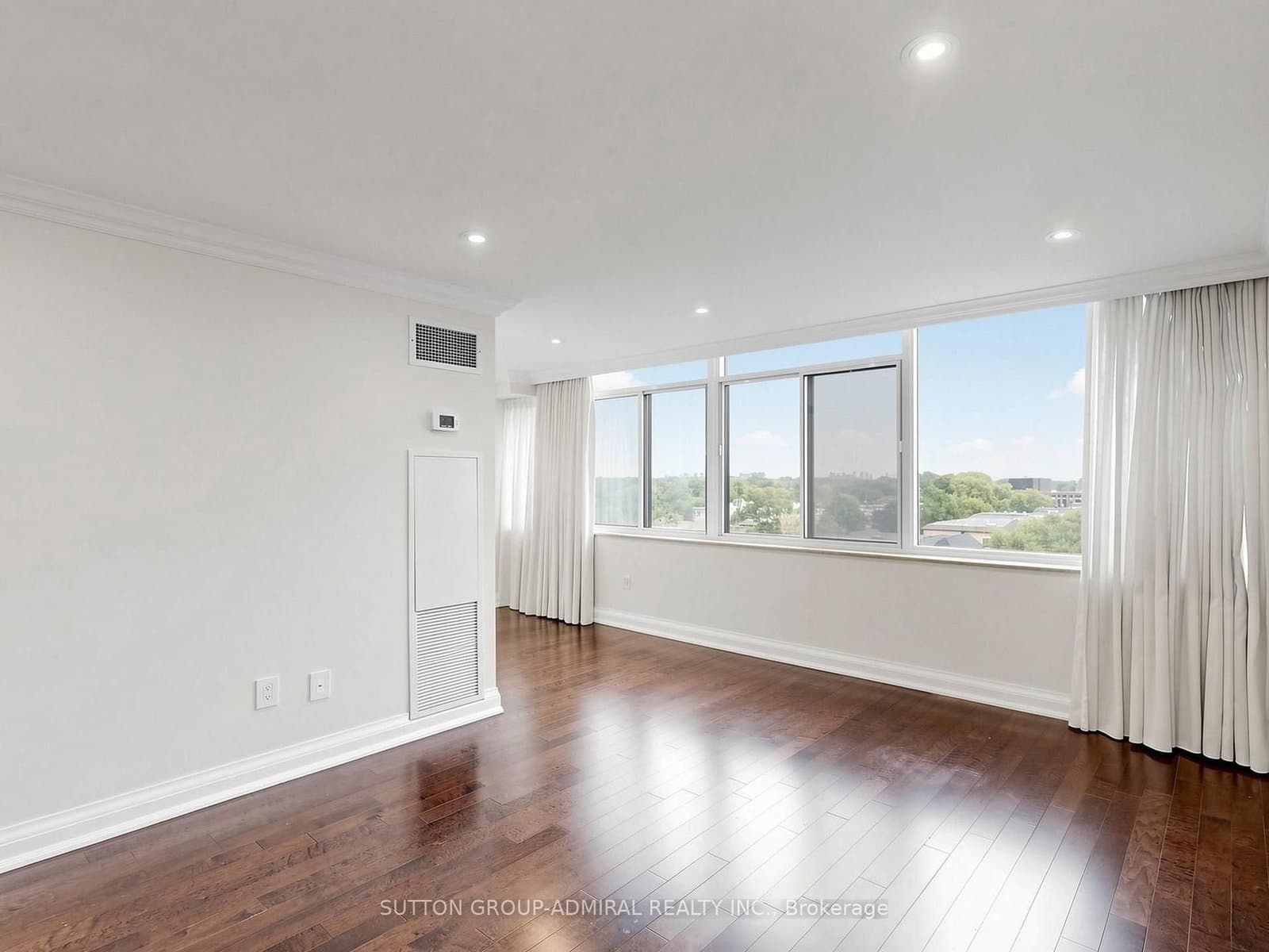 3000 Bathurst Street, Unit 708 thumbnail 12