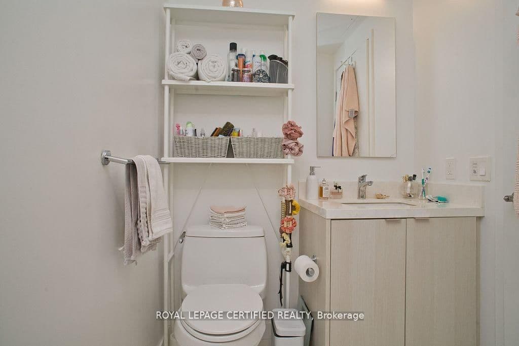 125 Blue Jays Way, Unit 1905 thumbnail 16