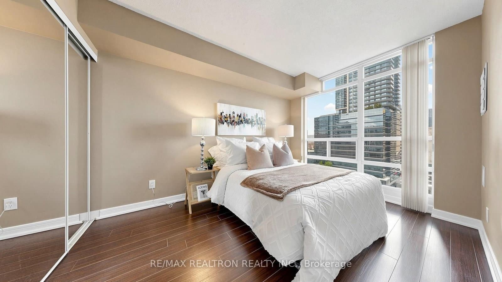 31 Bales Avenue, Unit 1708 thumbnail 13