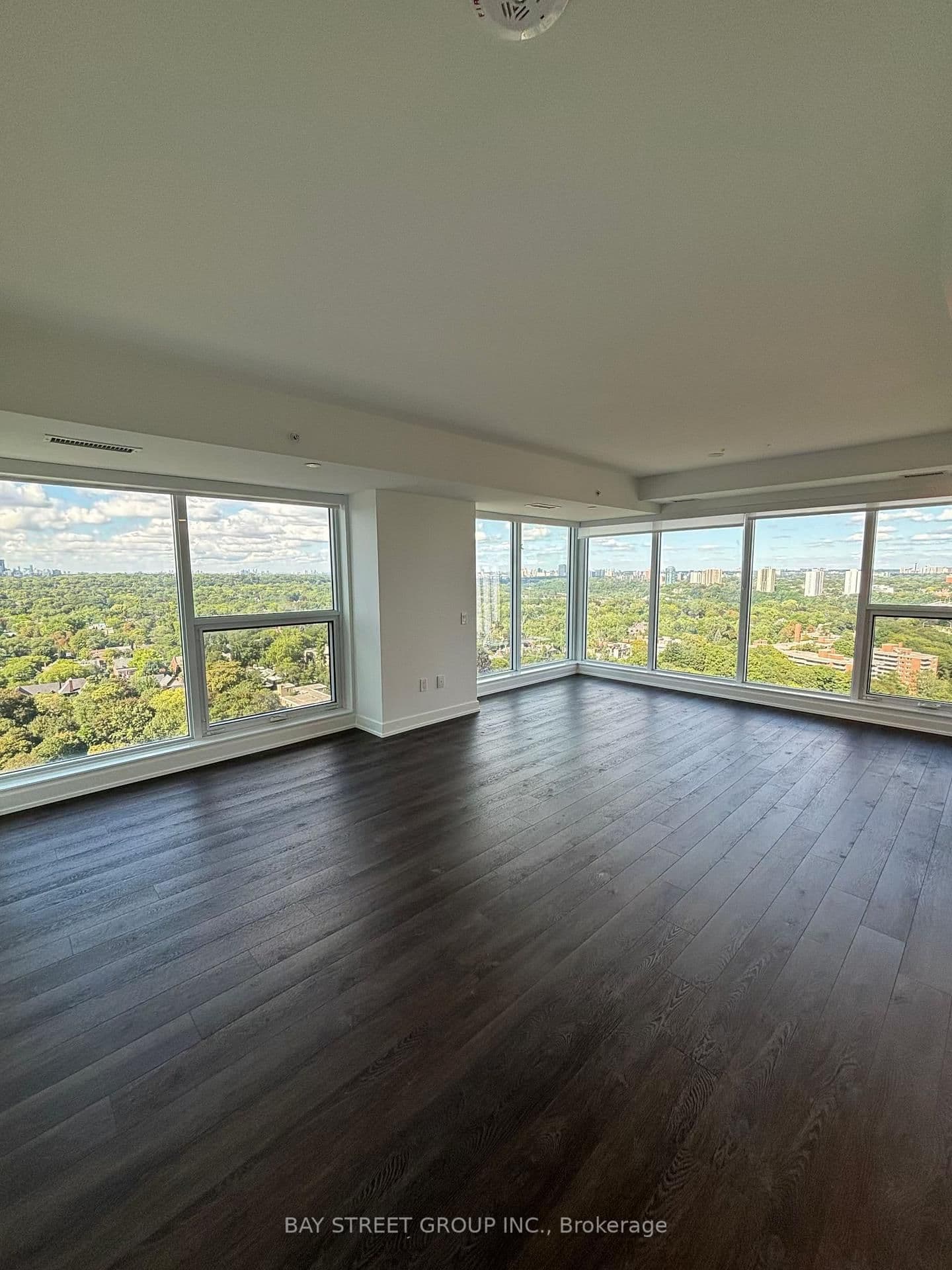 609 Sherbourne Street, Unit 1907 thumbnail 4