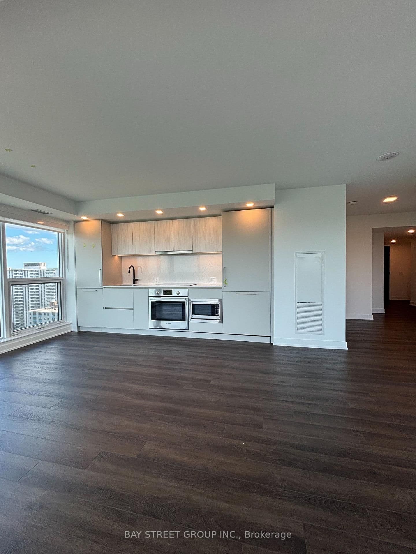 609 Sherbourne Street, Unit 1907 thumbnail 6