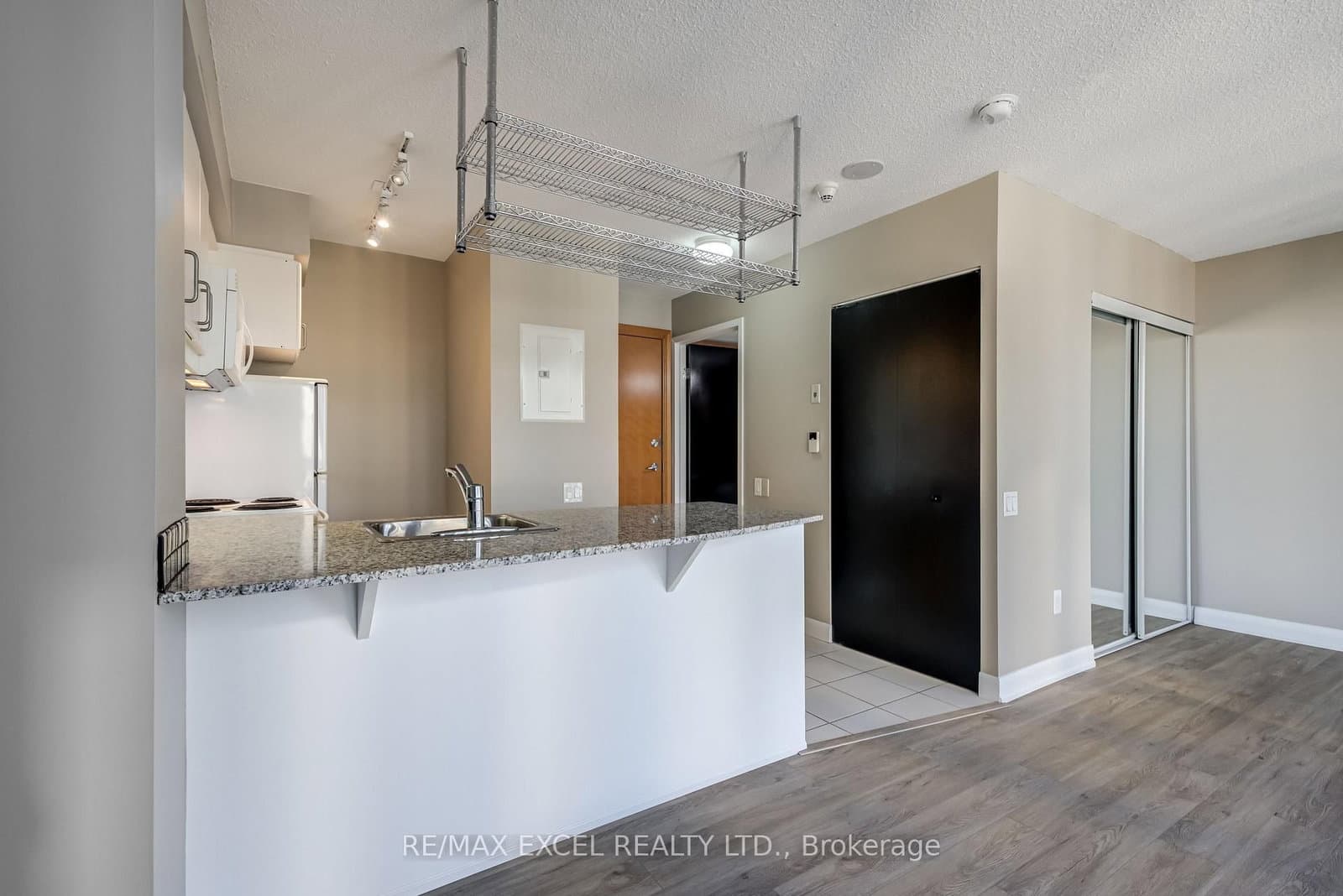 33 Sheppard Avenue E, Unit 1909 thumbnail 21