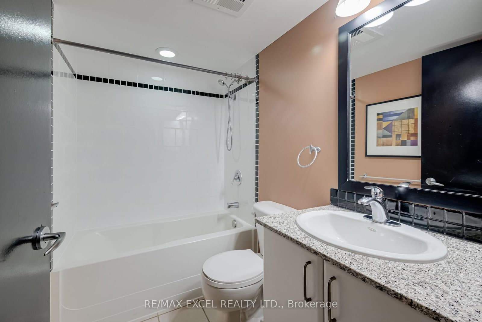 33 Sheppard Avenue E, Unit 1909 thumbnail 24