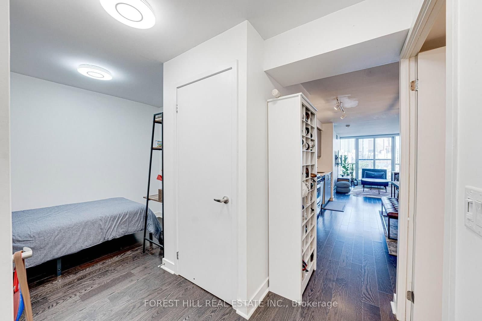 320 Richmond Street E, Unit 808 thumbnail 2
