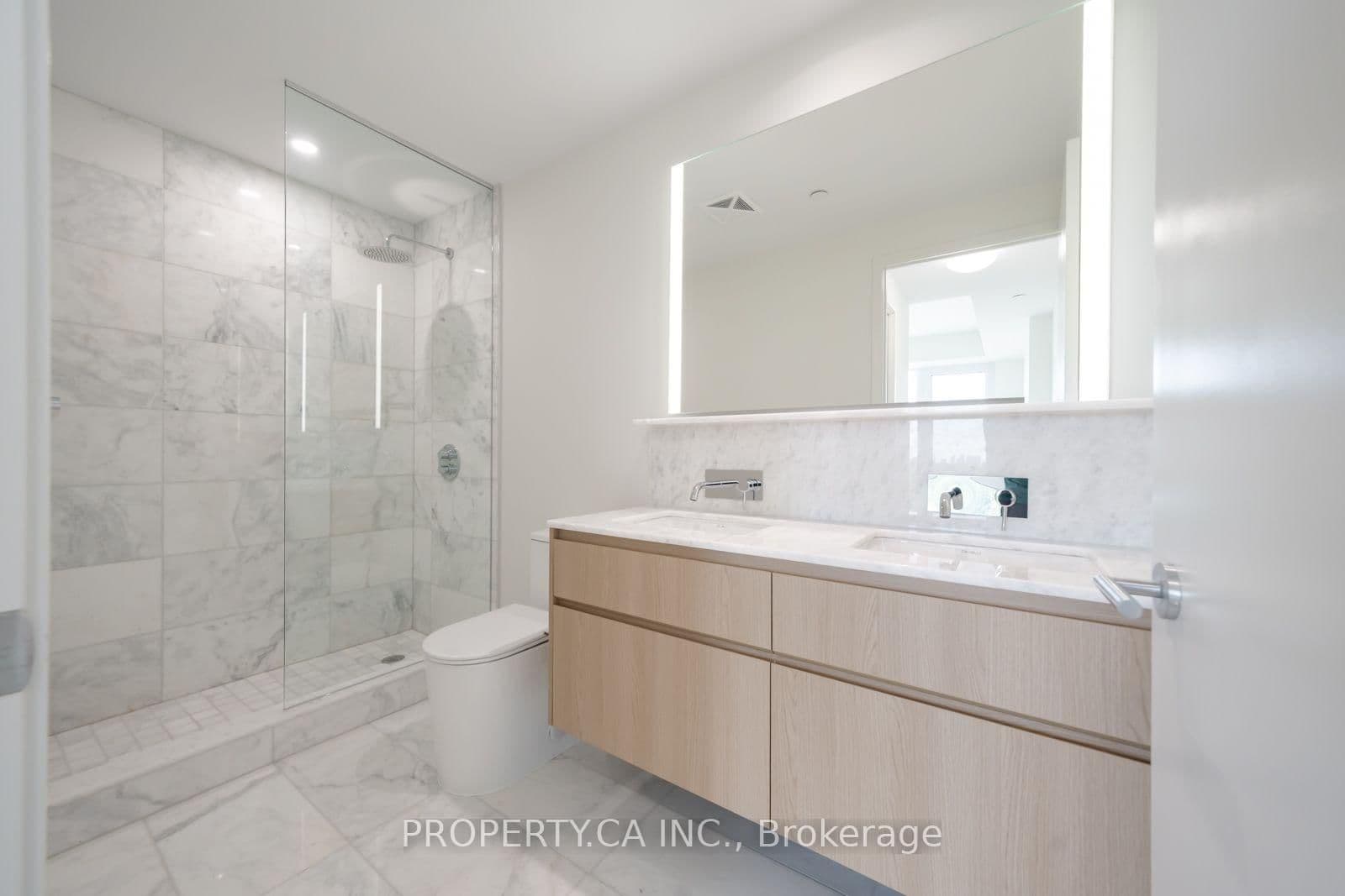 322 Dupont Street, Unit 804 thumbnail 6