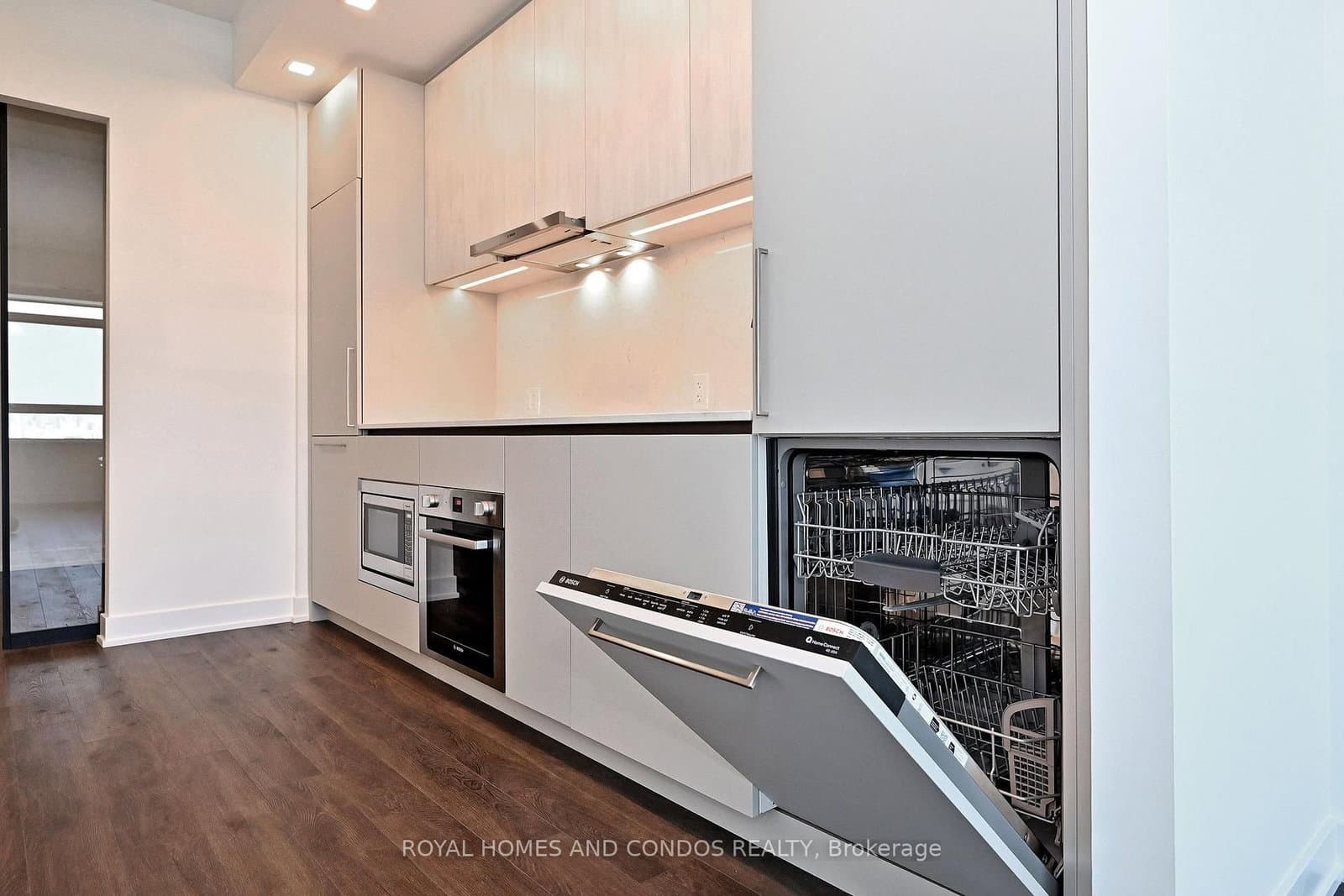 609 Sherbourne Street, Unit 5006 thumbnail 13