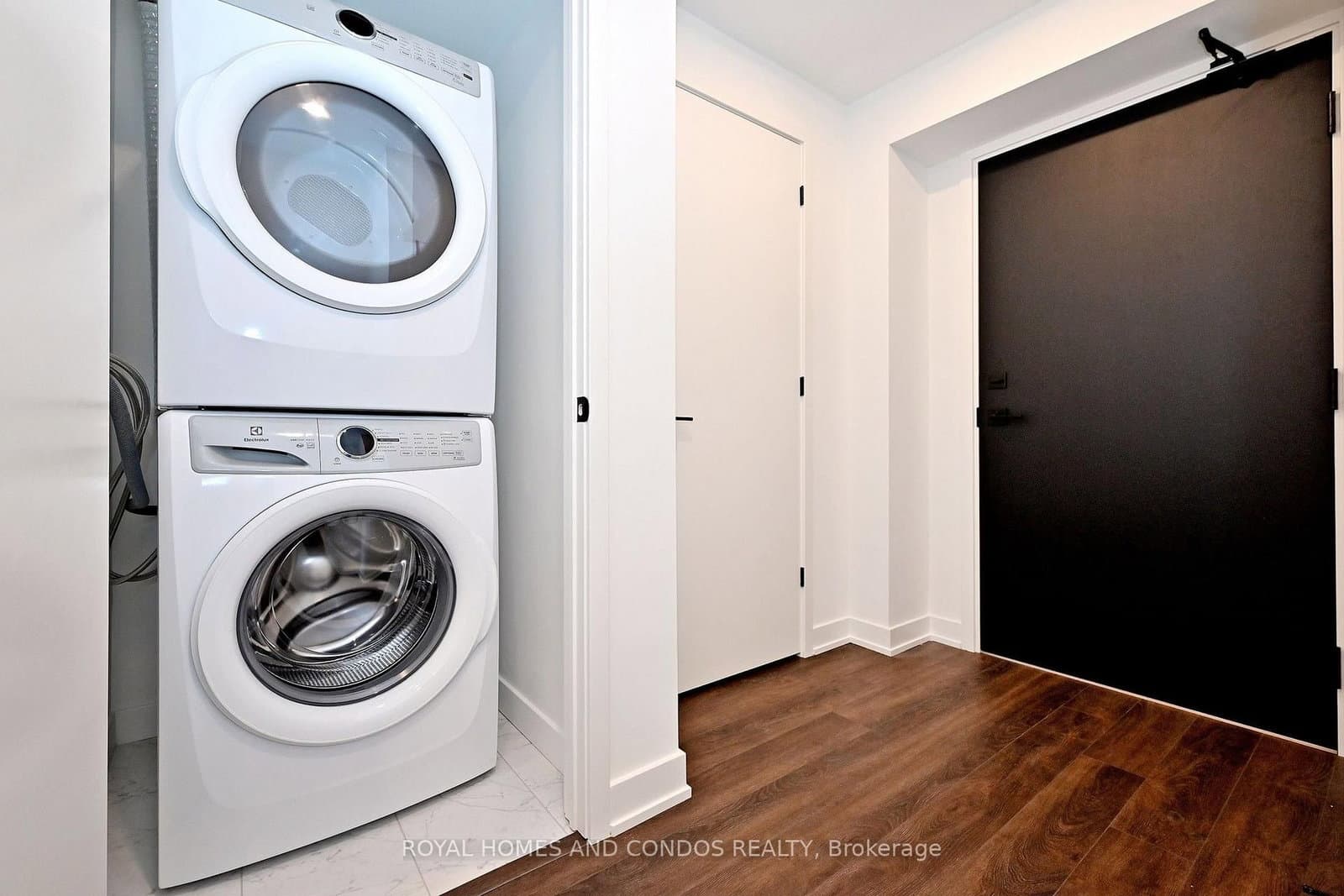 609 Sherbourne Street, Unit 5006 thumbnail 23