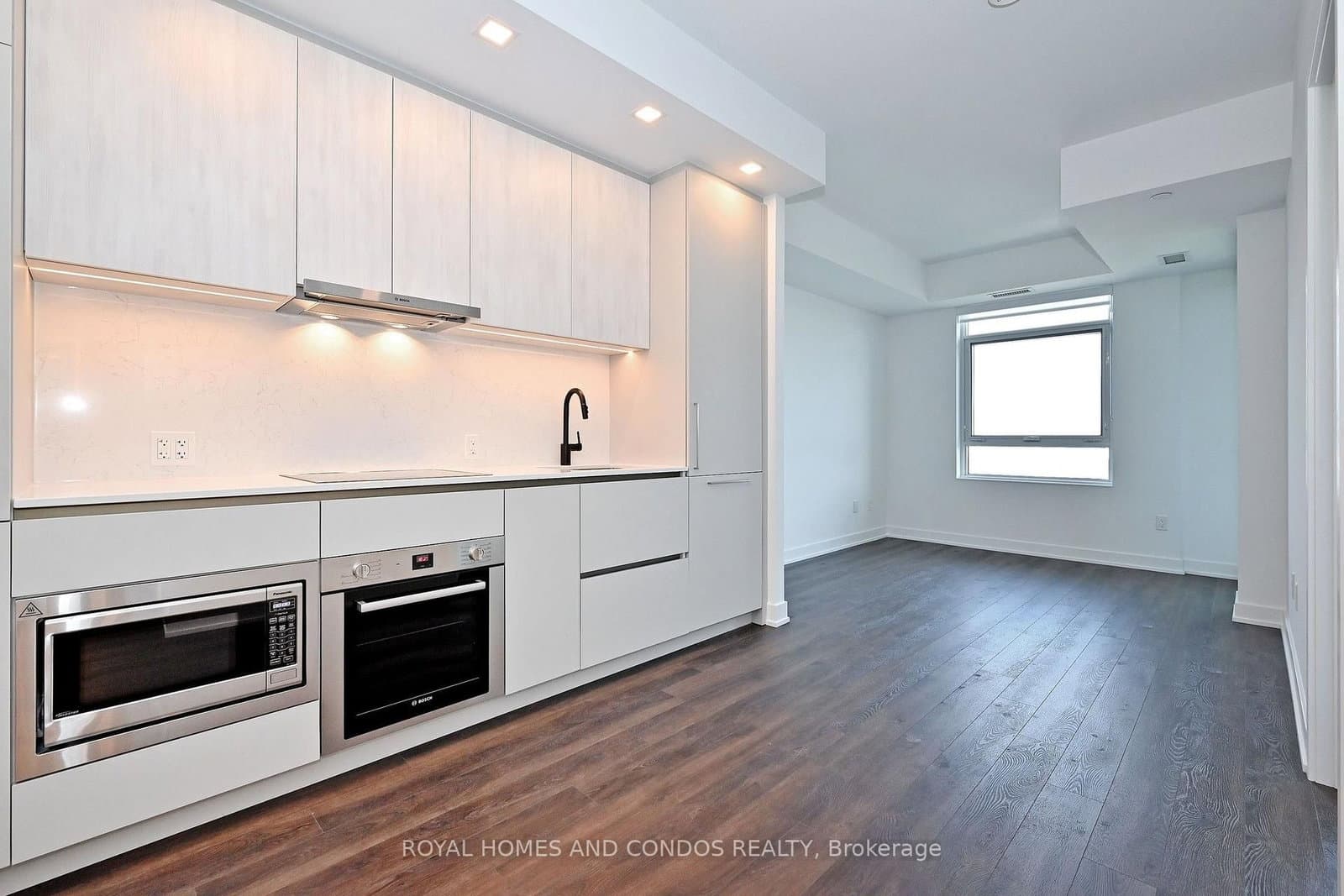 609 Sherbourne Street, Unit 5006 thumbnail 5