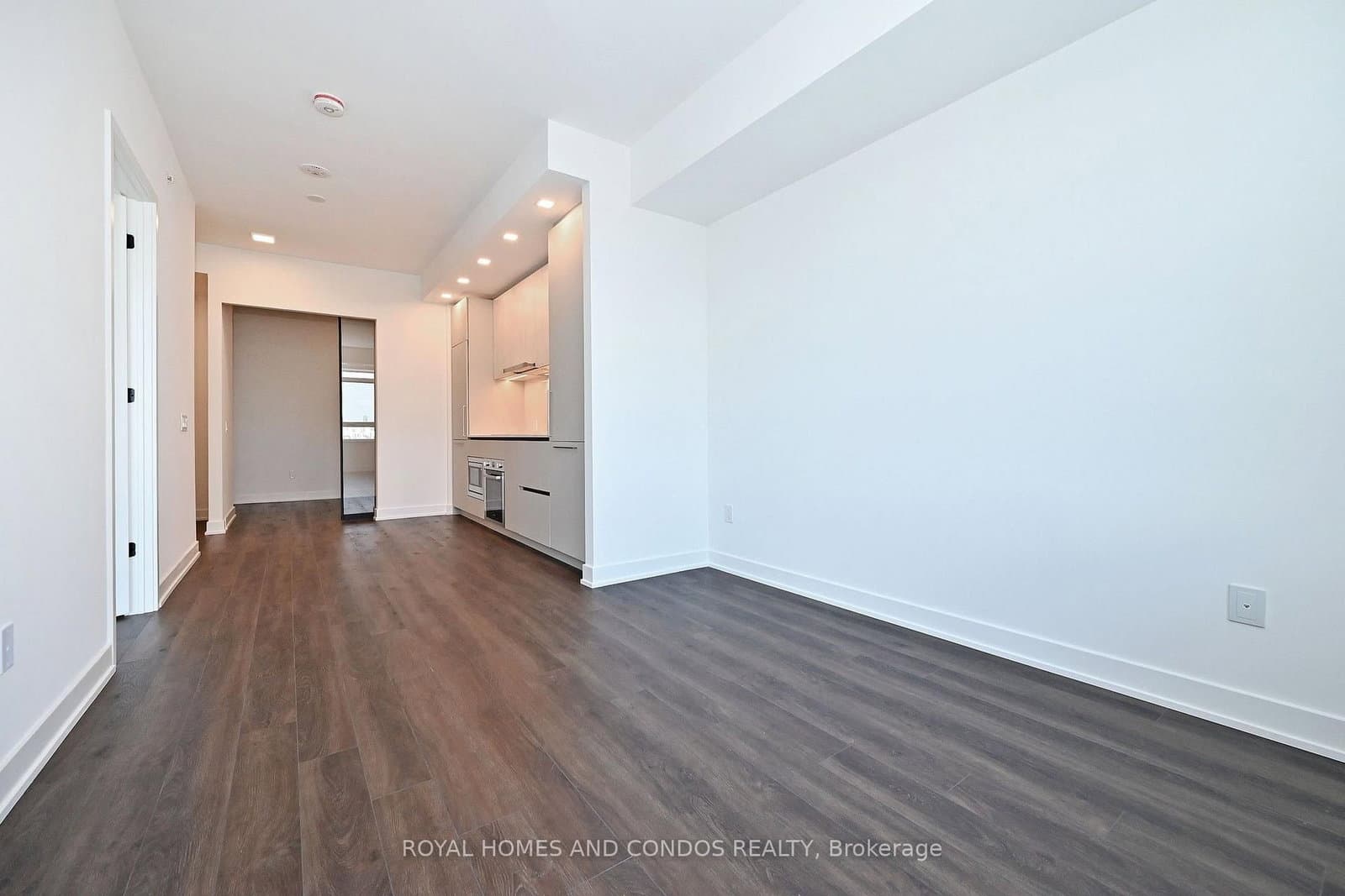 609 Sherbourne Street, Unit 5006 thumbnail 6