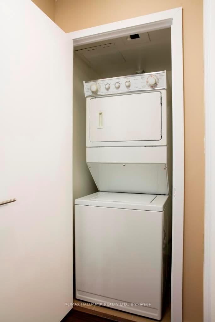 167 Church Street, Unit 1806 thumbnail 6