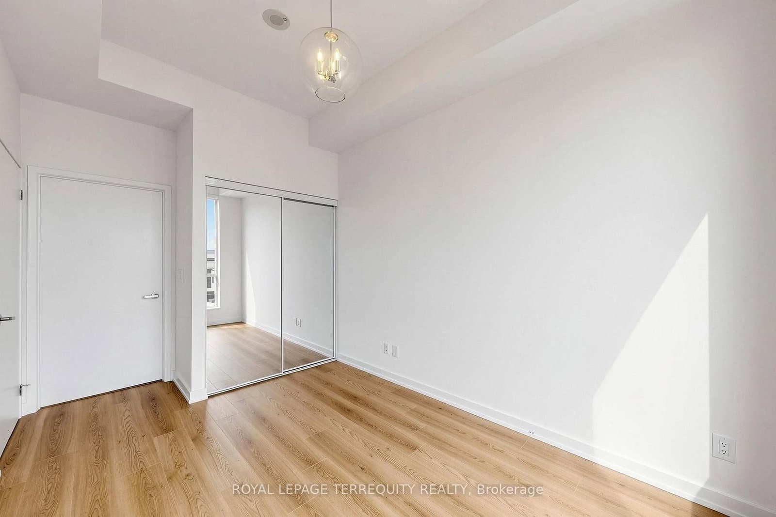 55 Regent Park Boulevard, Unit 415 thumbnail 18