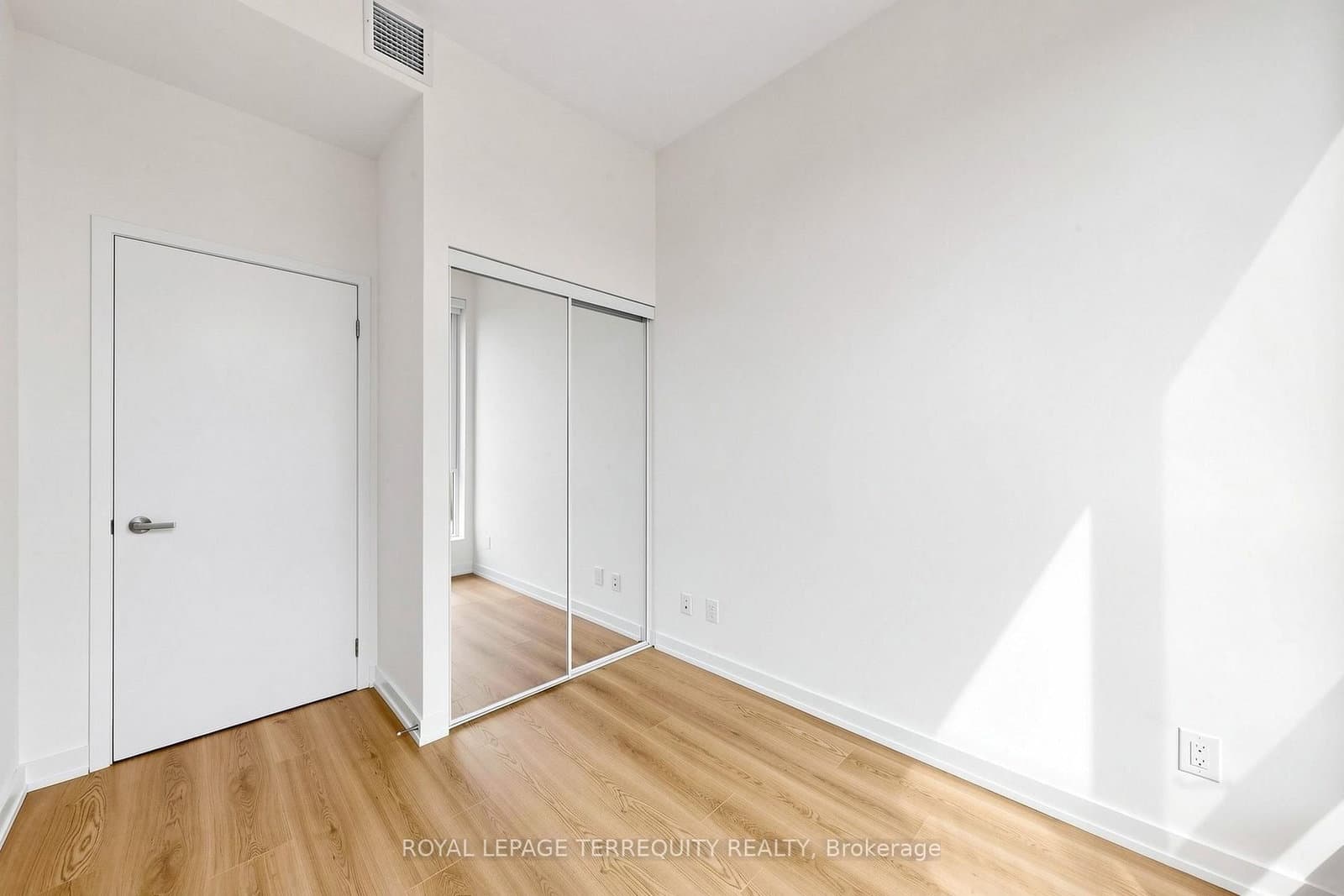 55 Regent Park Boulevard, Unit 415 thumbnail 21
