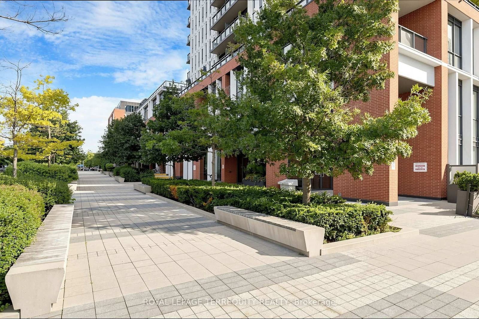 55 Regent Park Boulevard, Unit 415 thumbnail 49