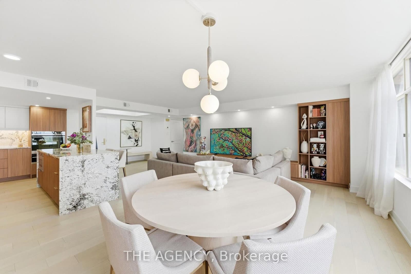 900 Yonge Street, Unit 902 thumbnail 24