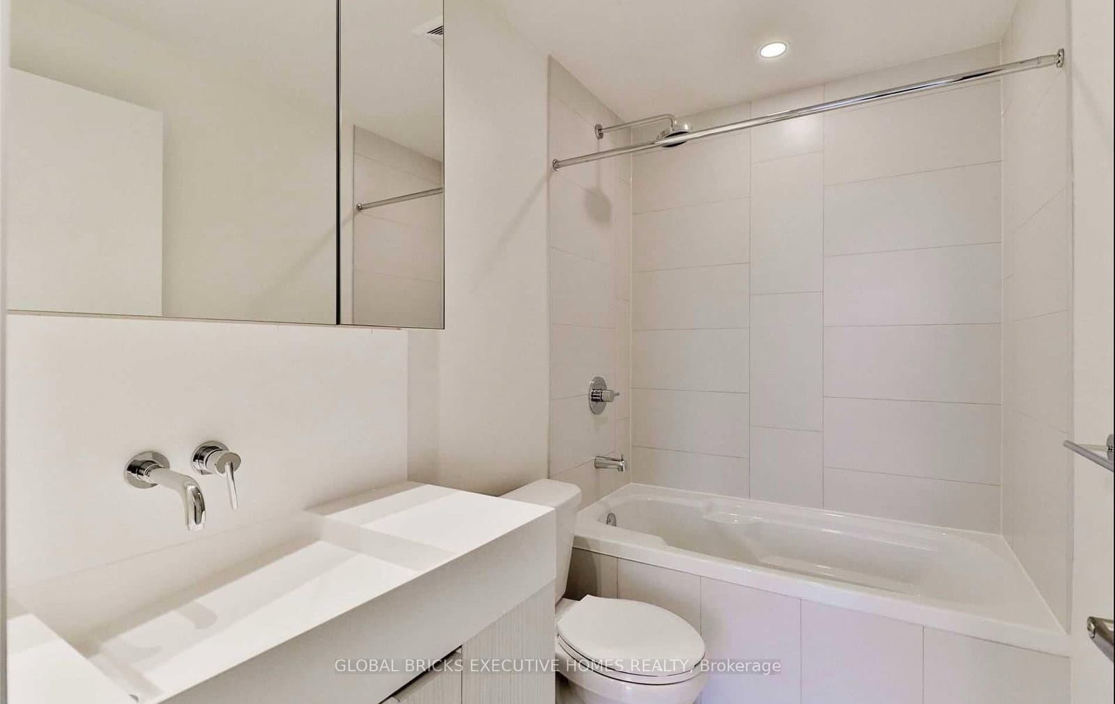 20 Richardson Street, Unit 2603 thumbnail 9