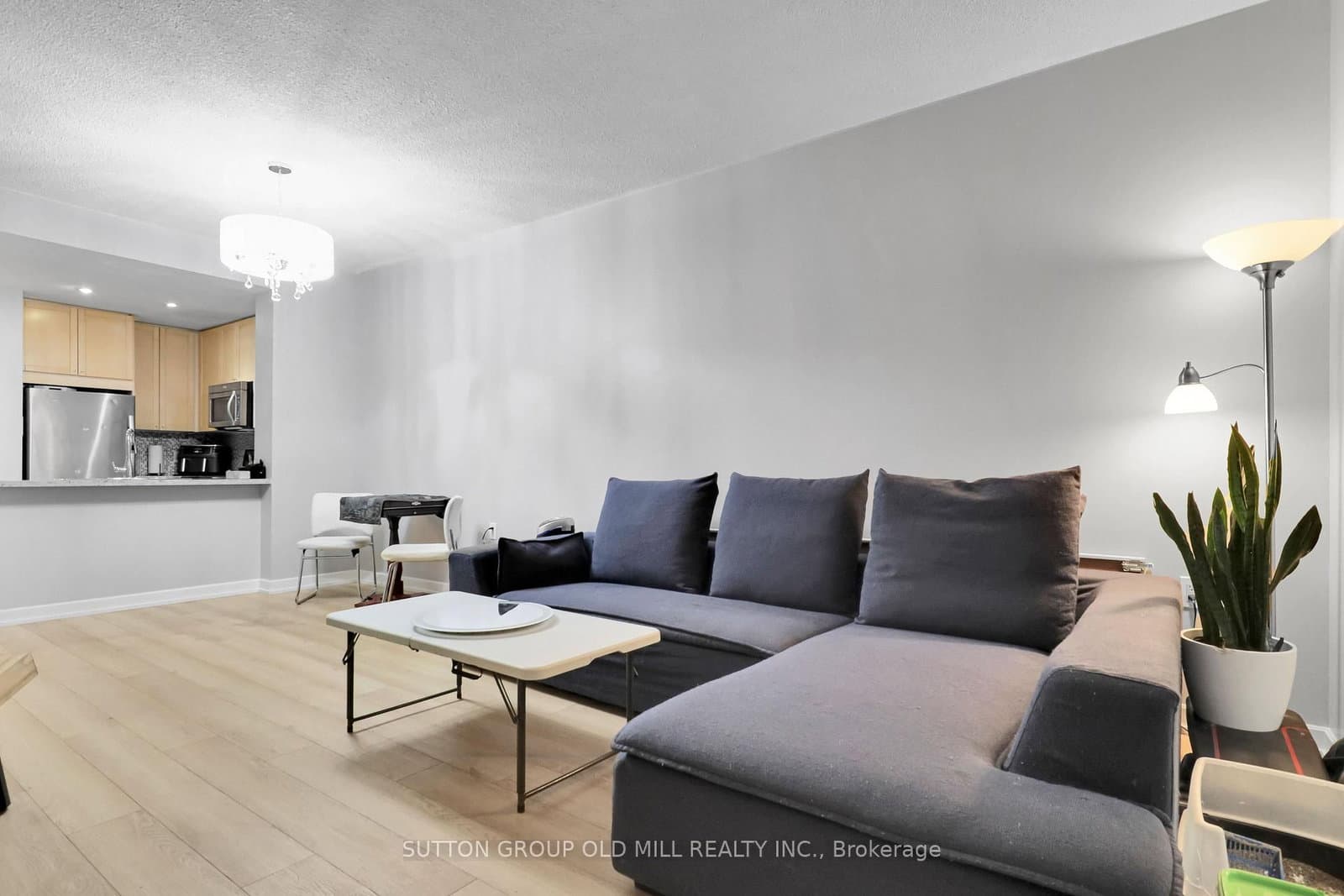 85 Bloor Street E, Unit 1207 thumbnail 20