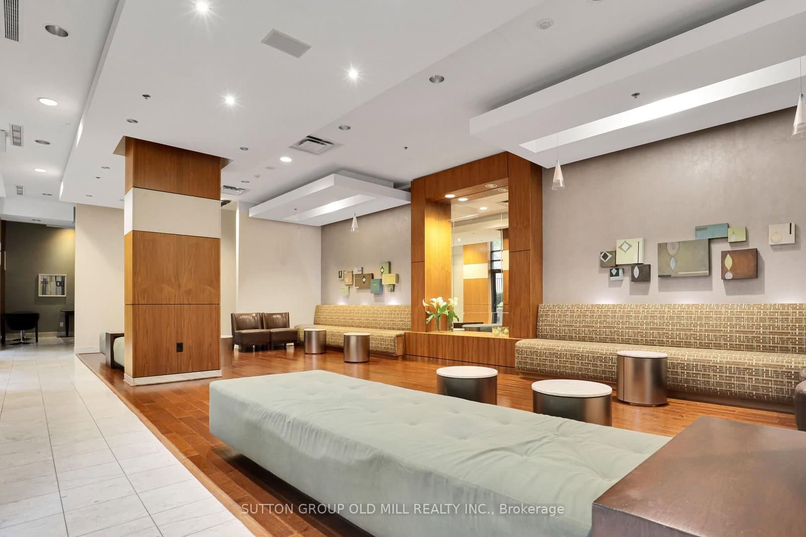 85 Bloor Street E, Unit 1207 thumbnail 36