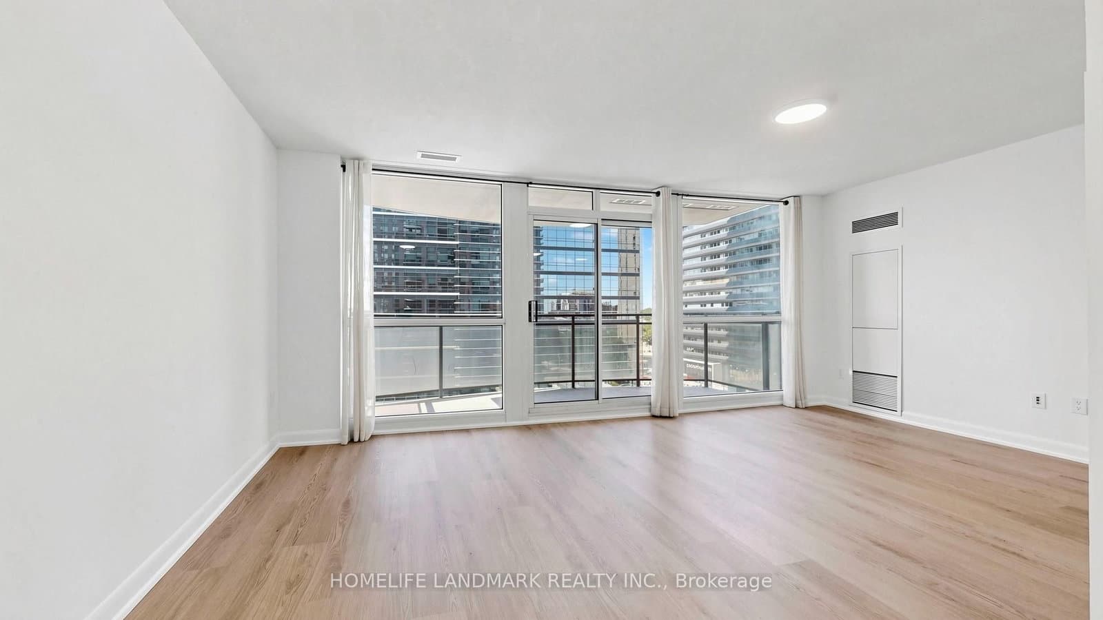 33 Sheppard Avenue E, Unit 1105 thumbnail 2