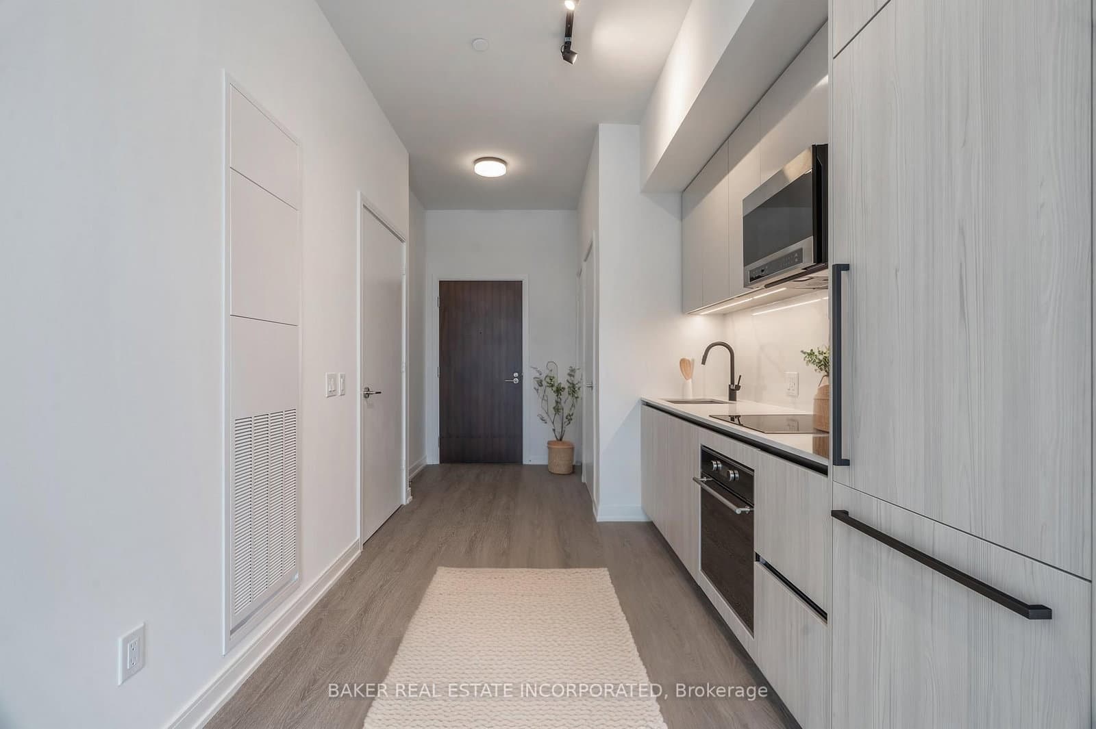 425 Front Street E, Unit 907 thumbnail 5