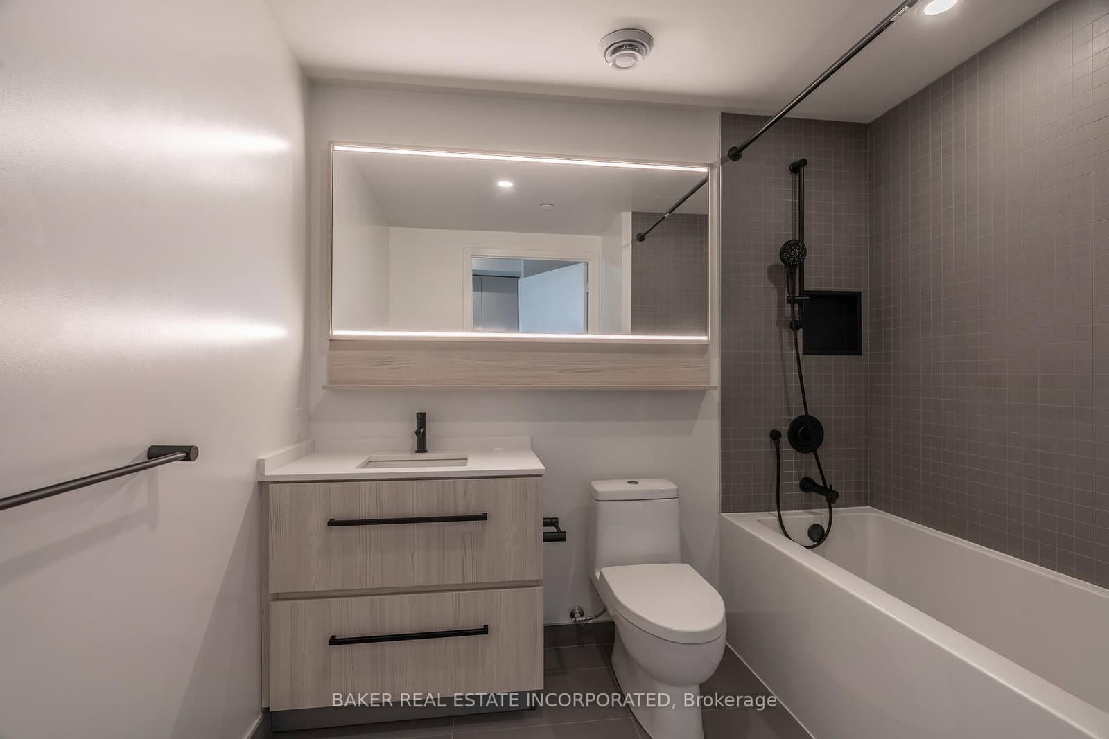 425 Front Street E, Unit 907 thumbnail 6