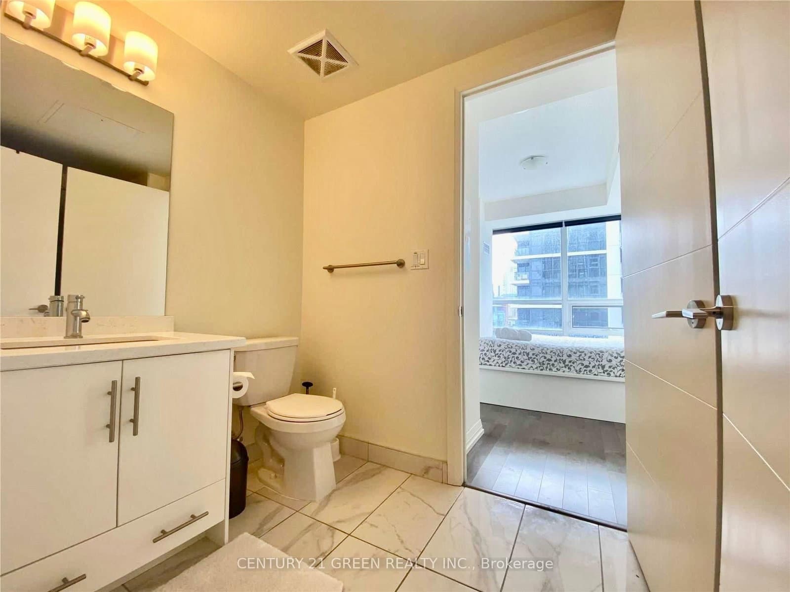 460 Adelaide Street E, Unit 1902 thumbnail 6