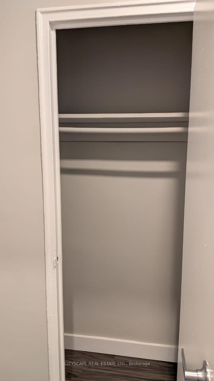 85 Wellesley Street E, Unit 706 thumbnail 7