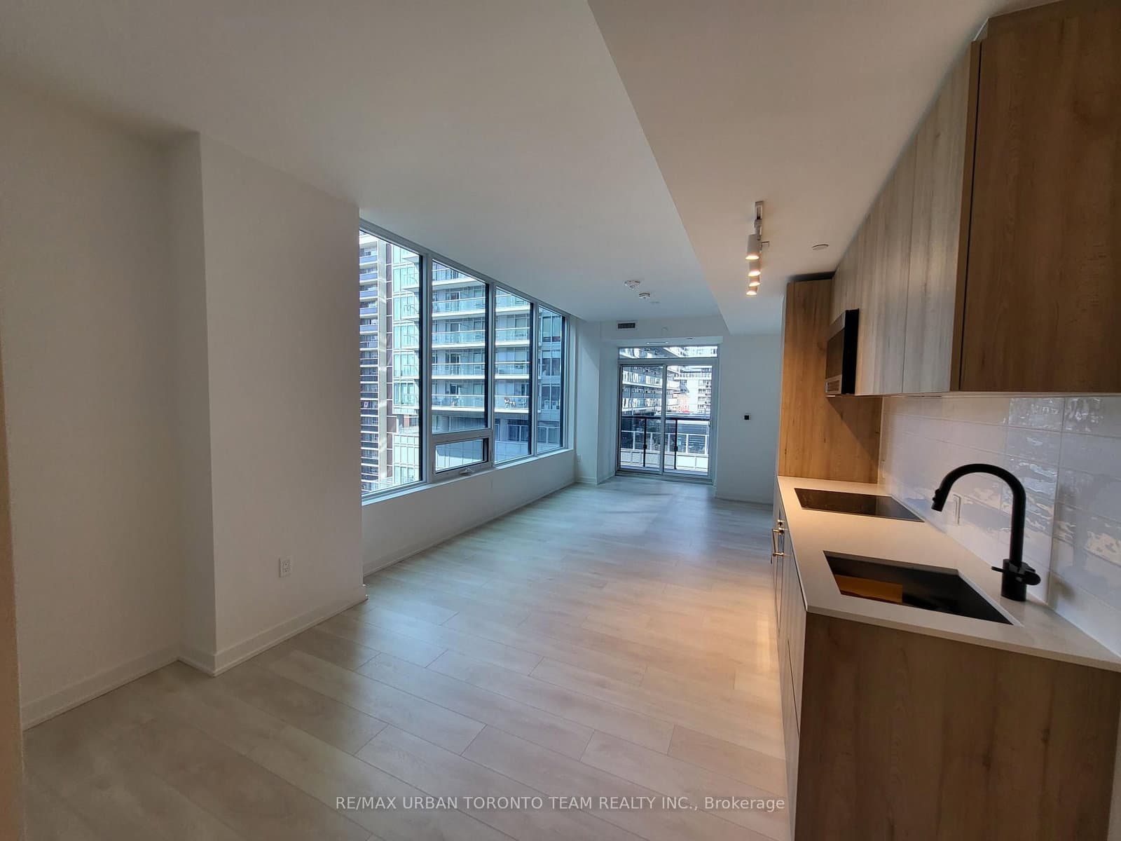 117 broadway Avenue, Unit 801 thumbnail 10