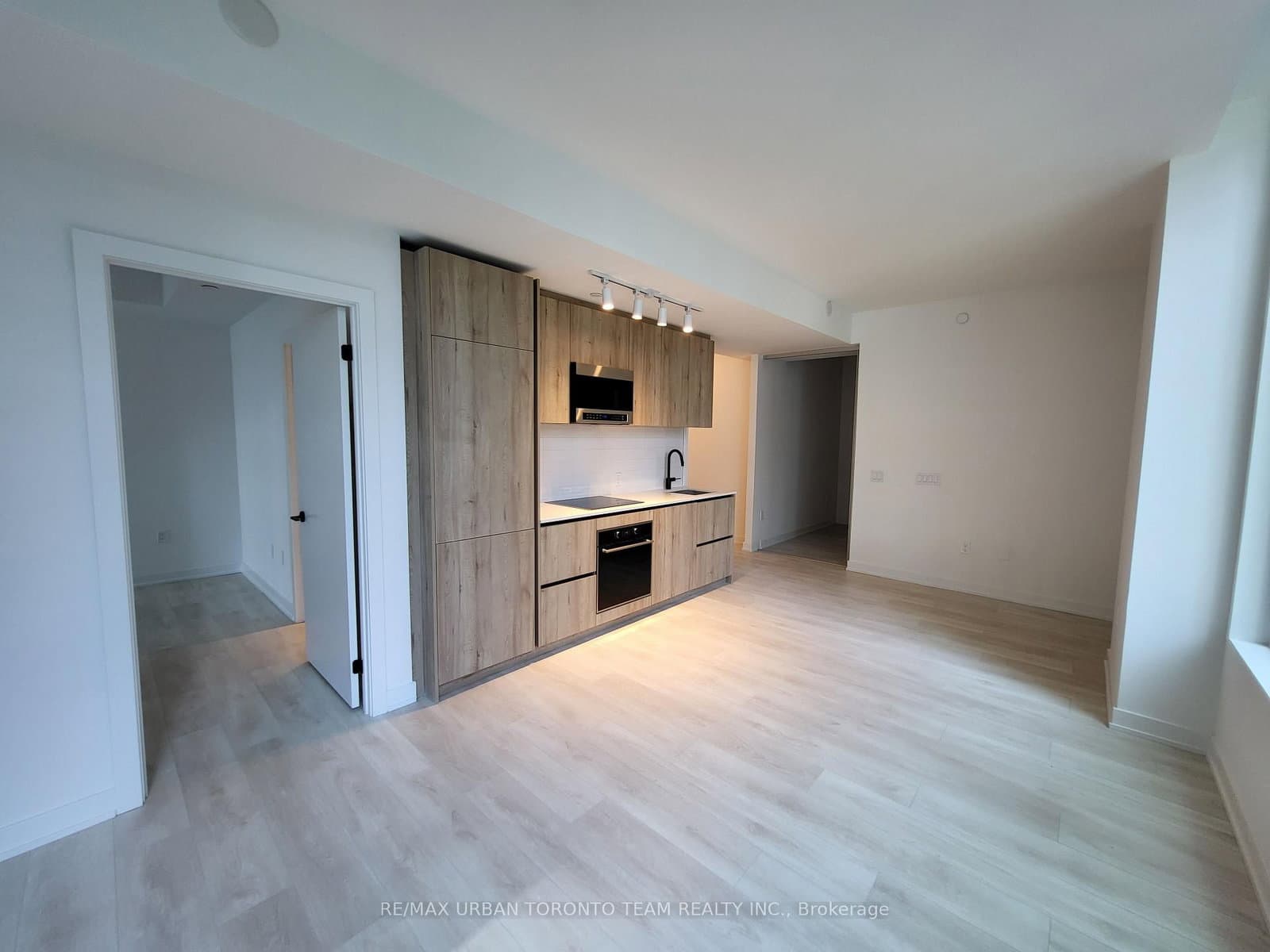 117 broadway Avenue, Unit 801 thumbnail 6