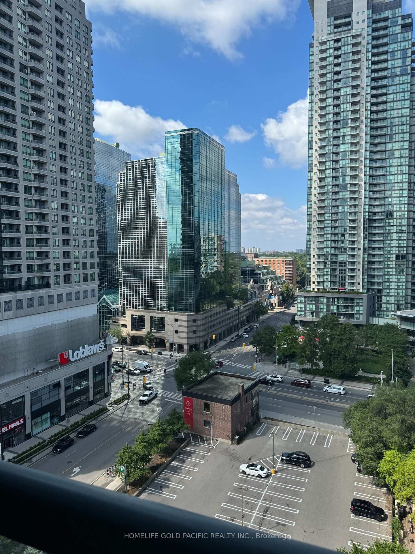 28 Empress Avenue, Unit 1716 thumbnail 10