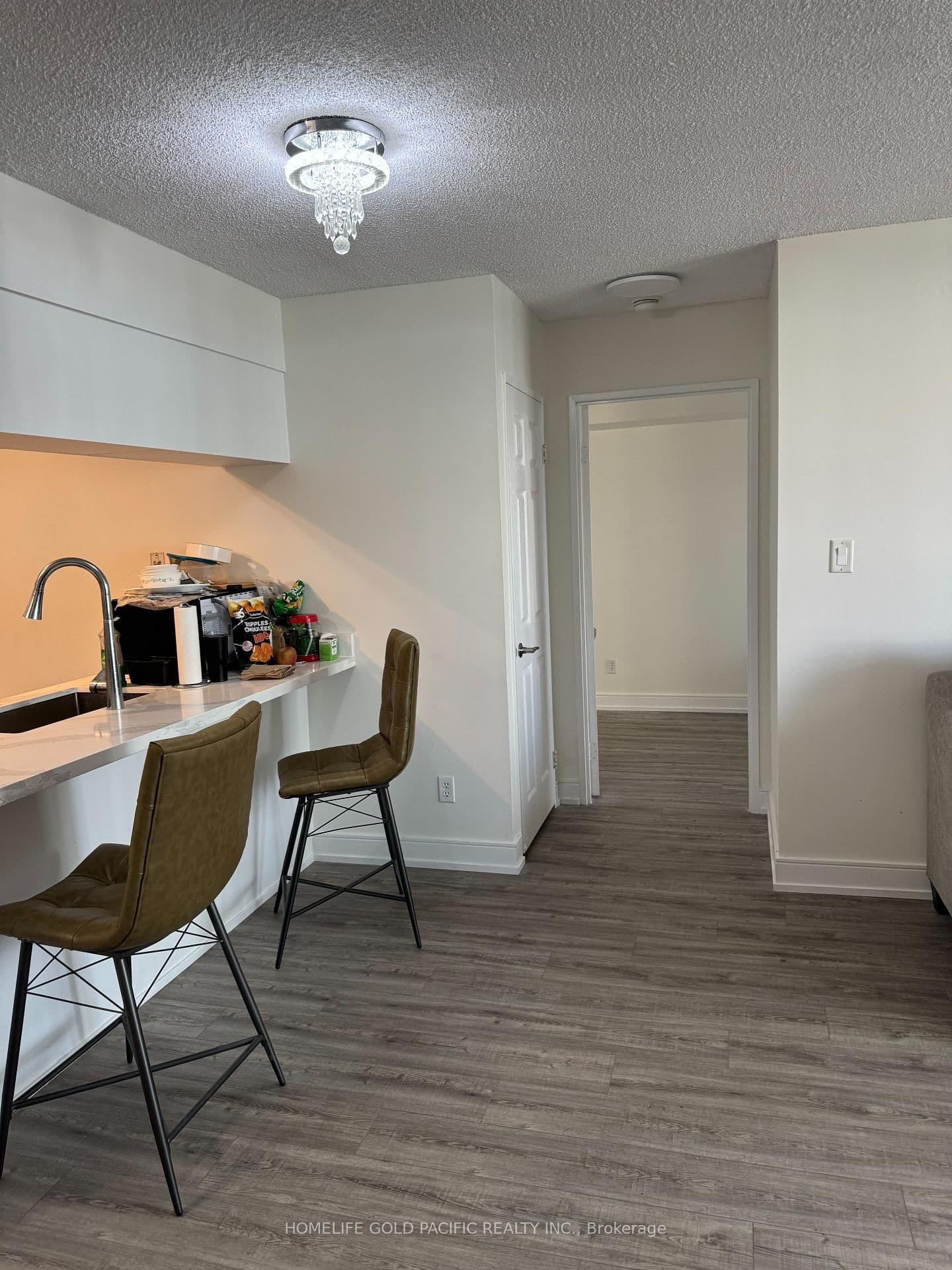 28 Empress Avenue, Unit 1716 thumbnail 3