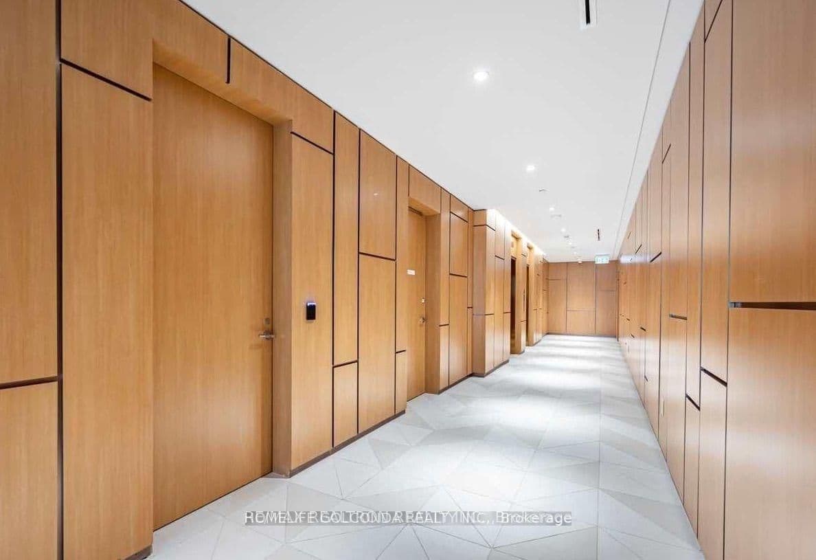 11 Wellesley Street W, Unit 5702 thumbnail 13