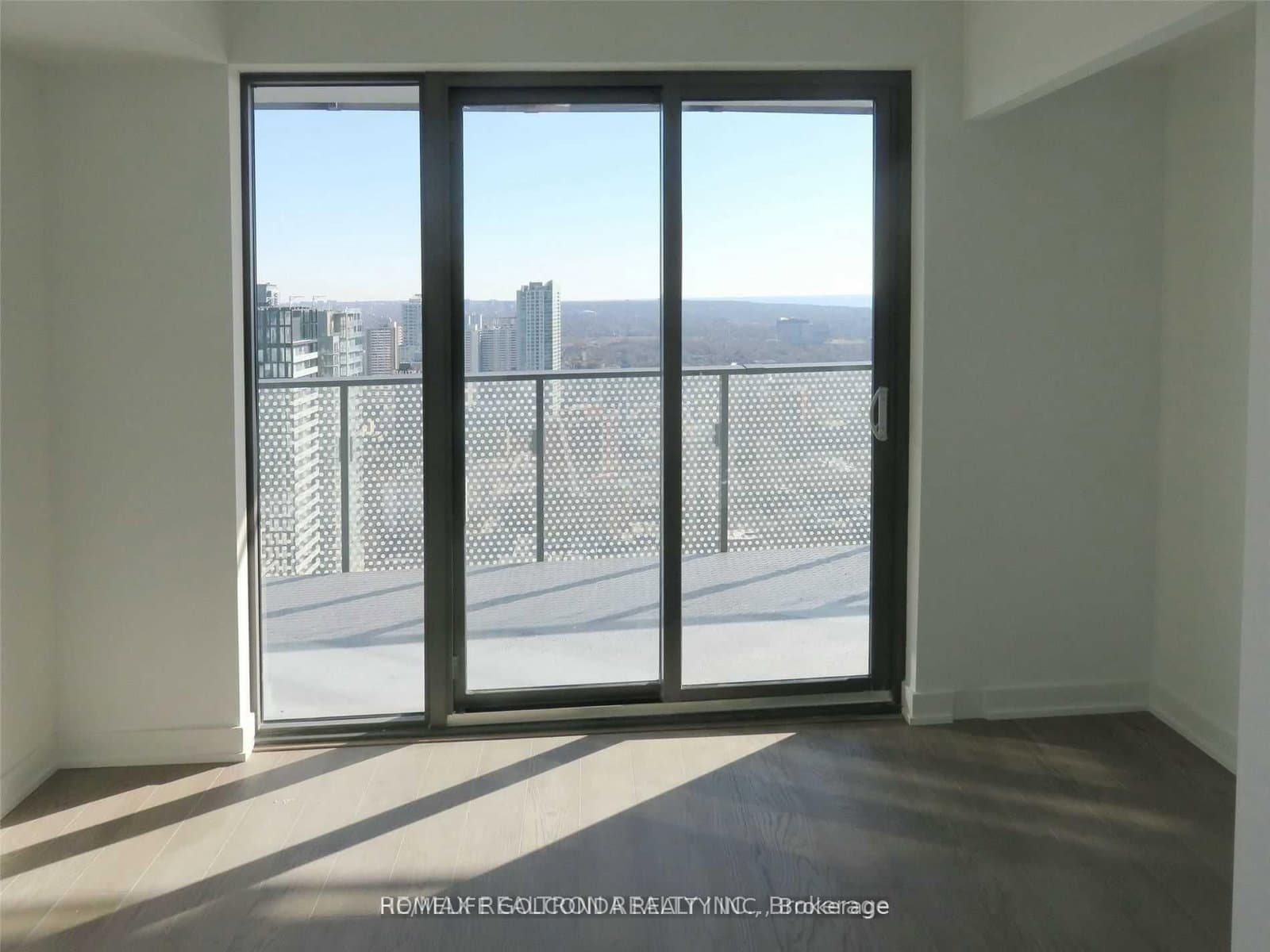 11 Wellesley Street W, Unit 5702 thumbnail 17