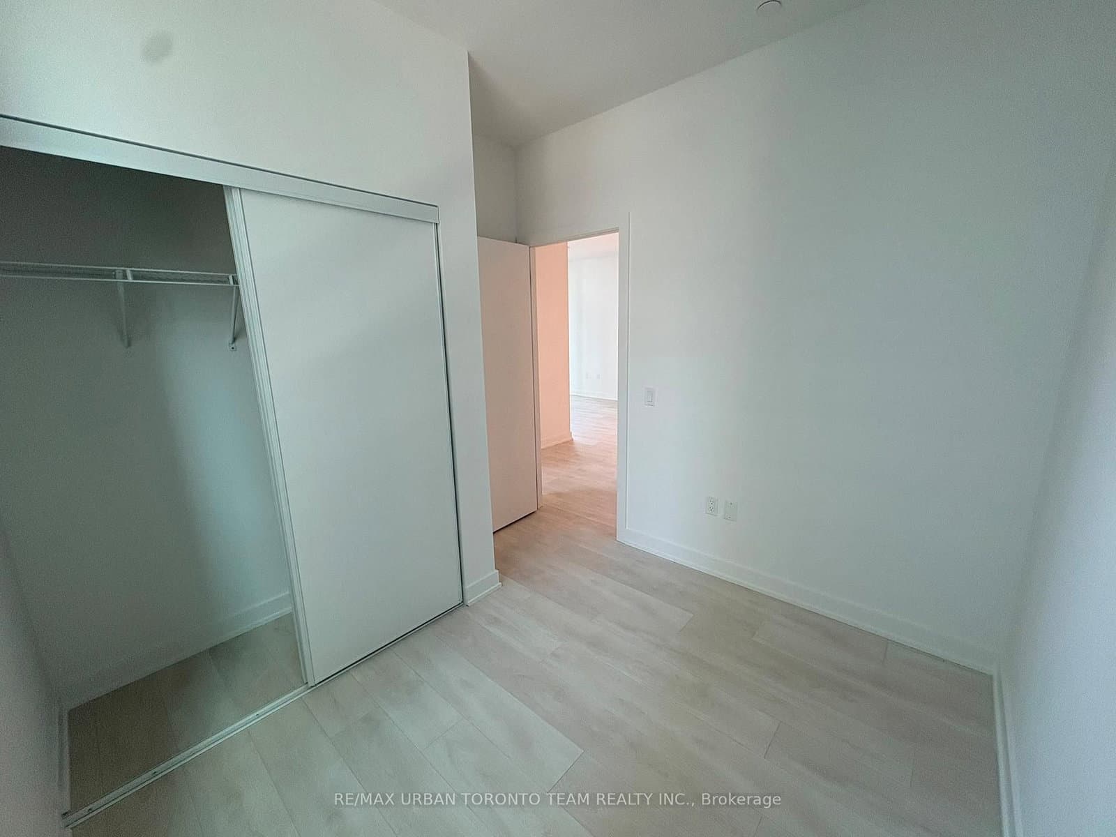 117 Broadway Avenue, Unit 903 thumbnail 7
