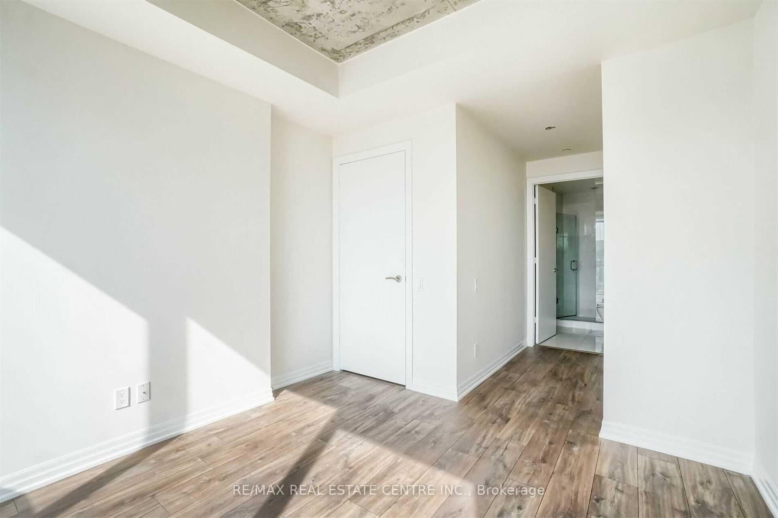 88 Blue Jays Way, Unit 2508 thumbnail 9