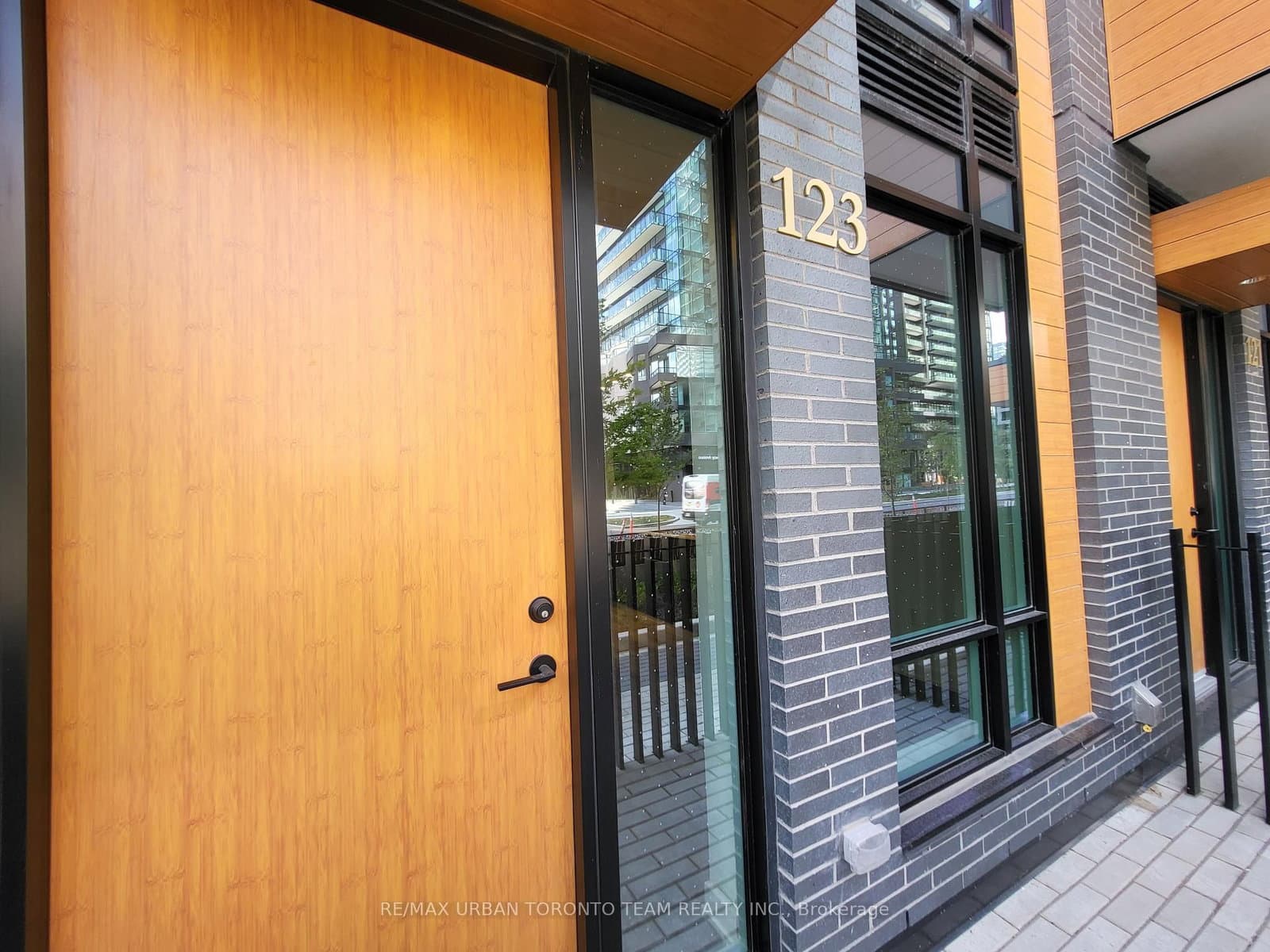 117 broadway Avenue, Unit Th123 thumbnail 2