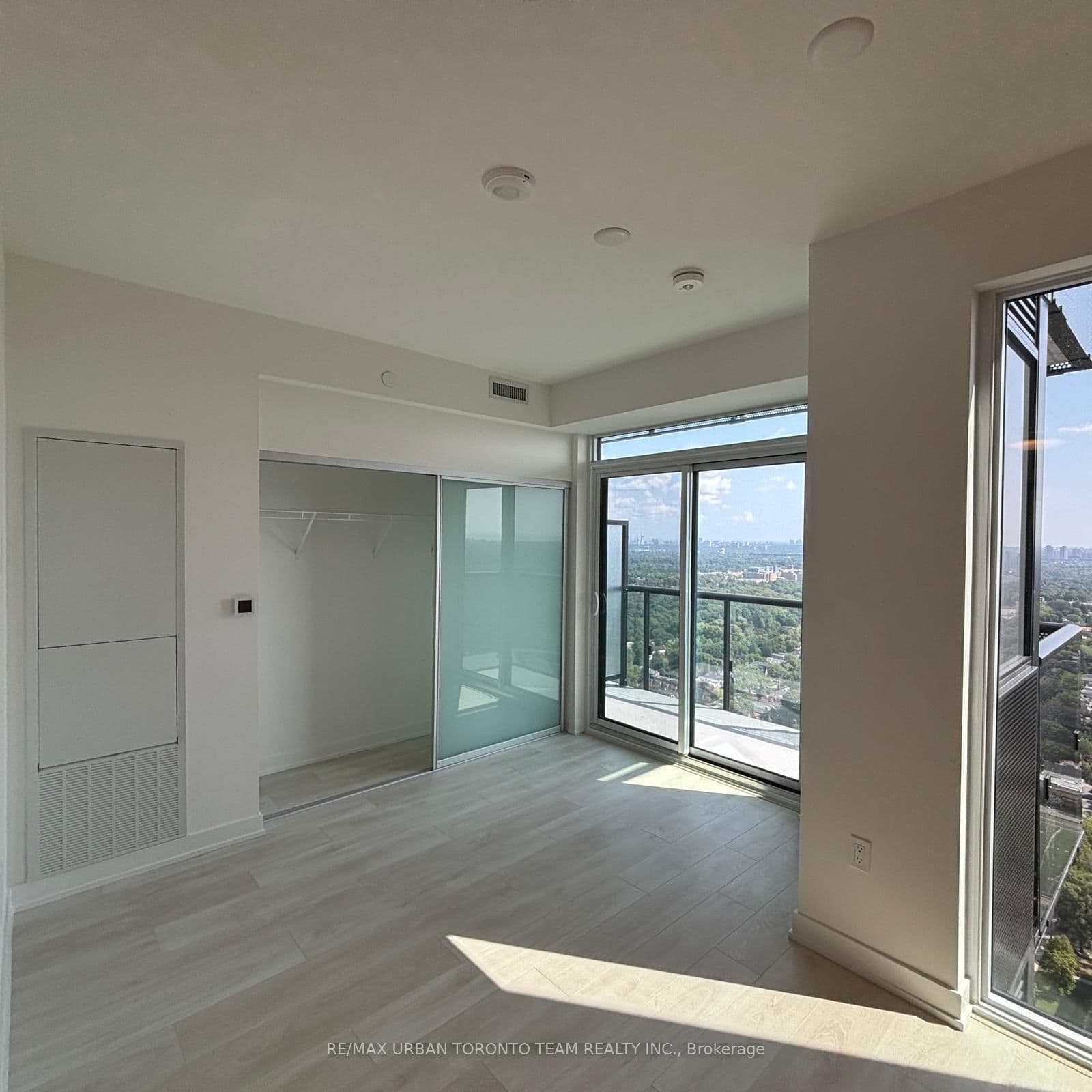 117 Broadway Avenue, Unit 3610 thumbnail 3