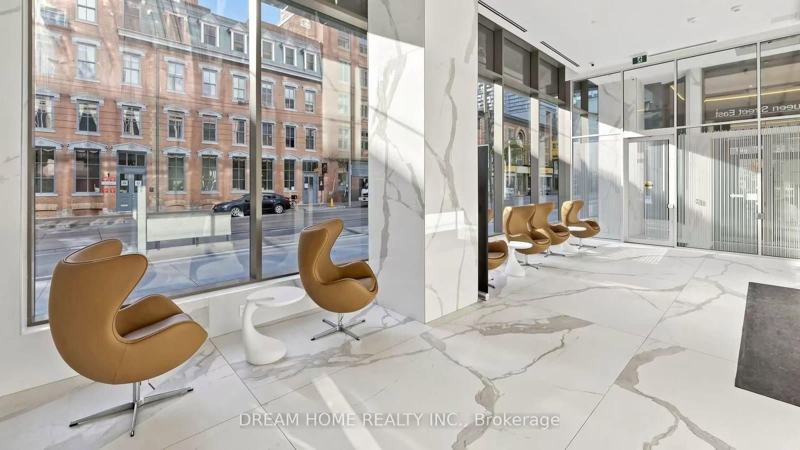 88 Queen Street E, Unit 4303 thumbnail 2