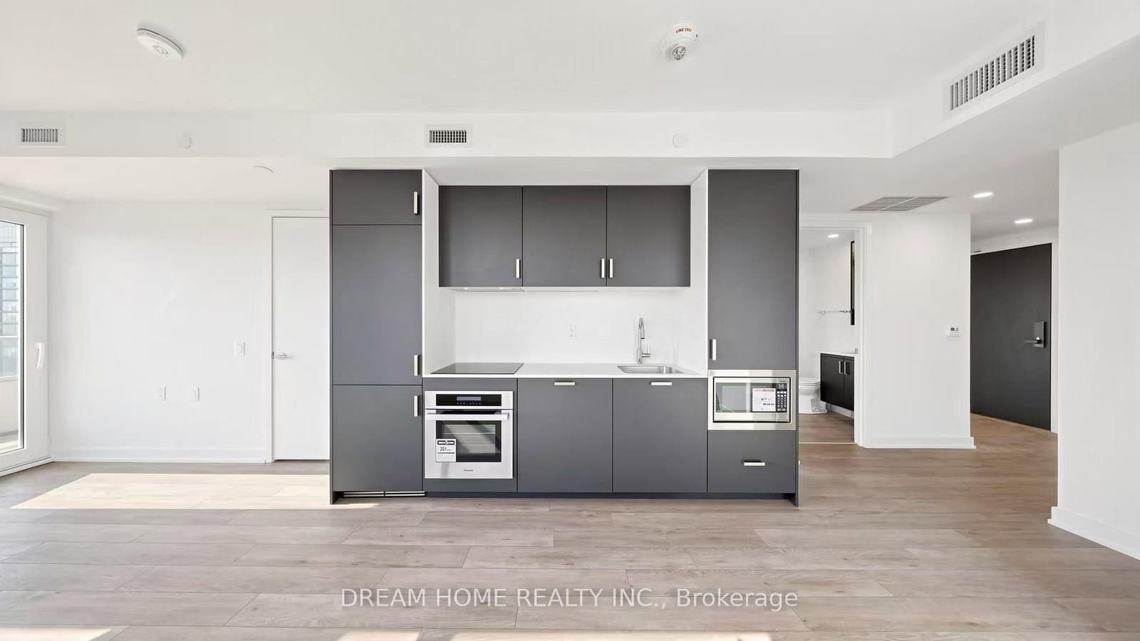 88 Queen Street E, Unit 4303 thumbnail 5