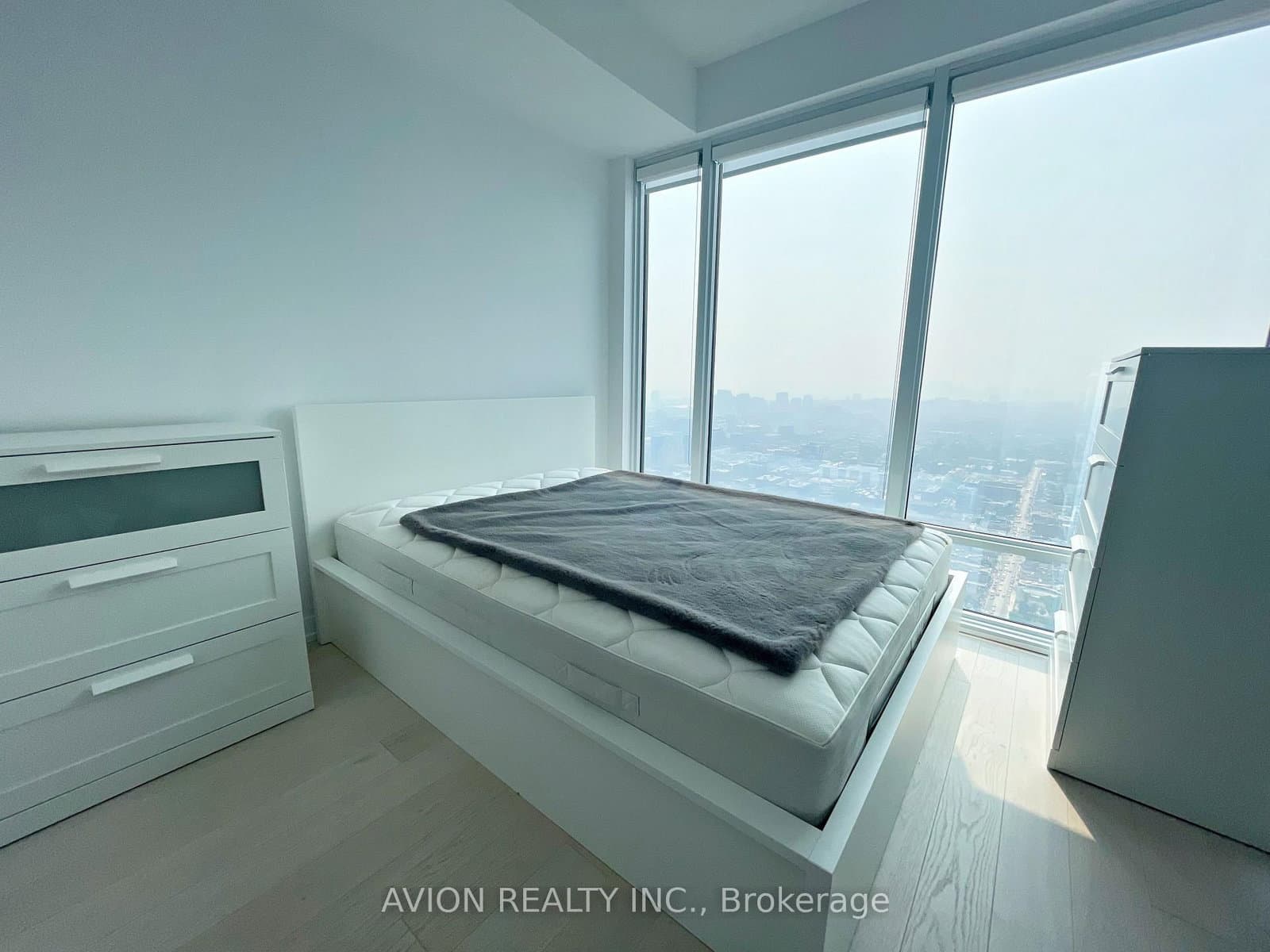 488 University Avenue, Unit 4711 thumbnail 9
