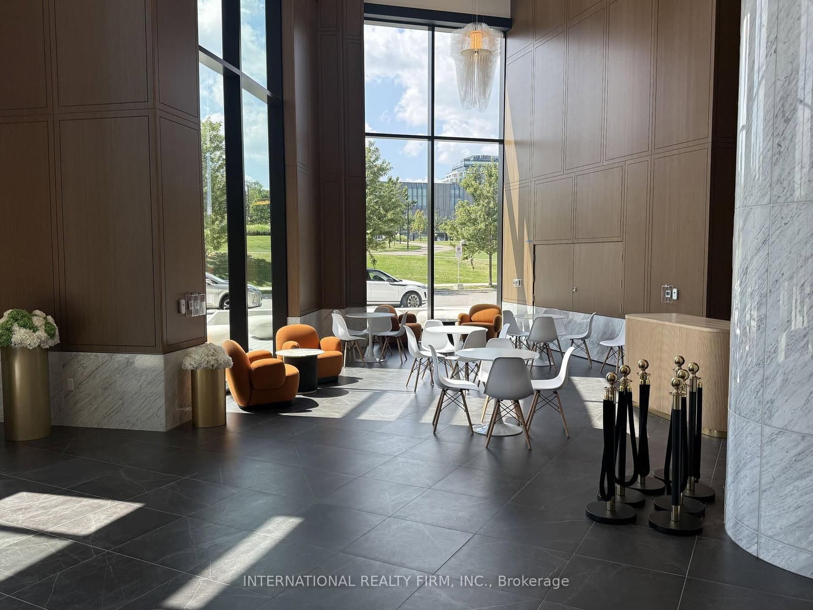 18 Esther Shiner Boulevard, Unit 1802 thumbnail 33
