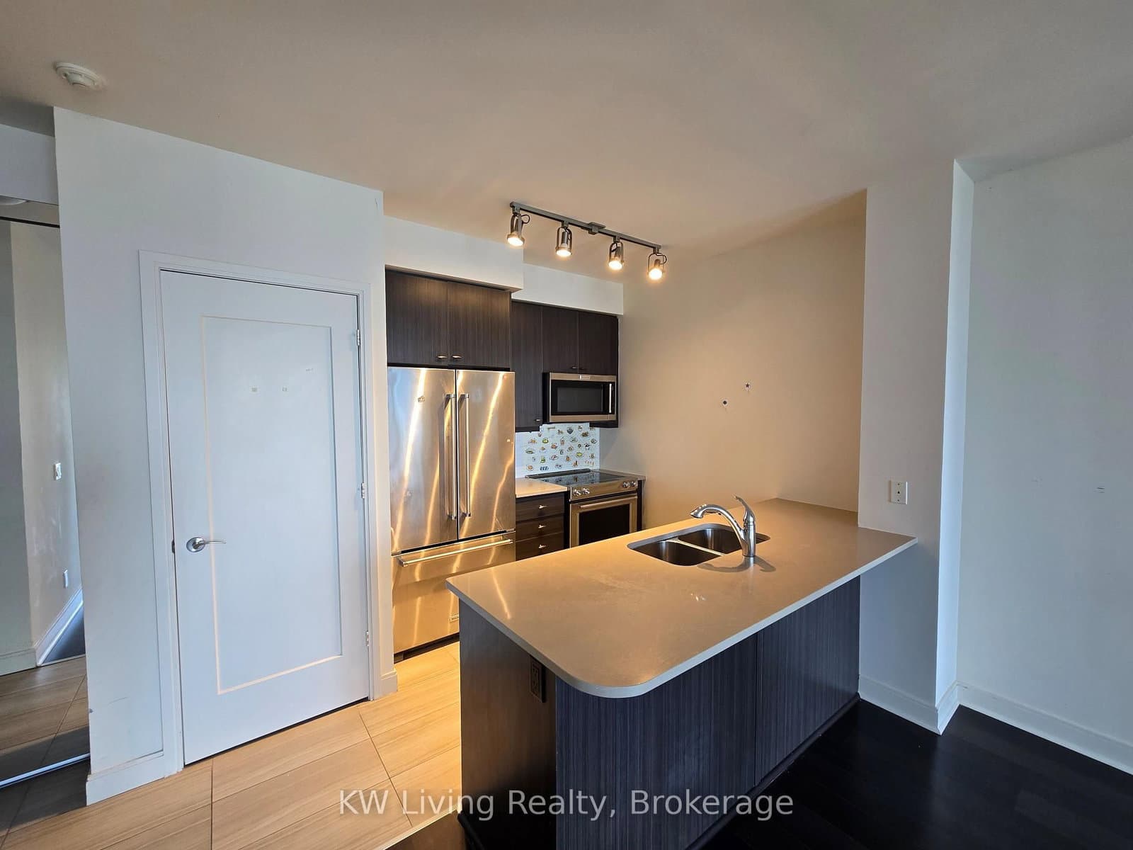 825 Church Street, Unit 2801 thumbnail 5