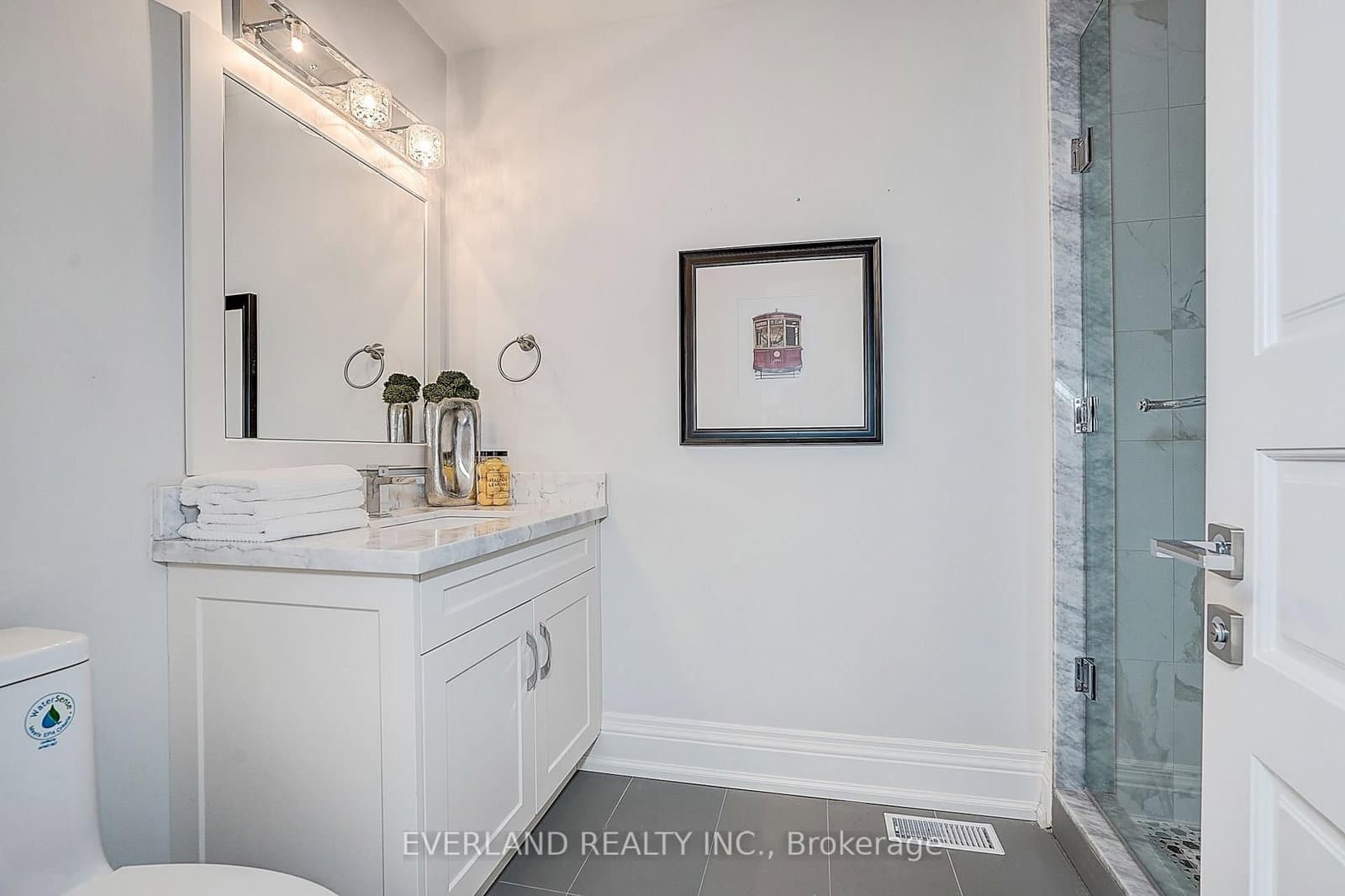 274 Joicey Boulevard thumbnail 36