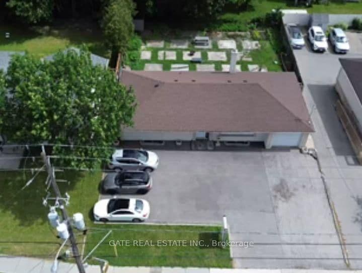 271 Finch Avenue W thumbnail 8