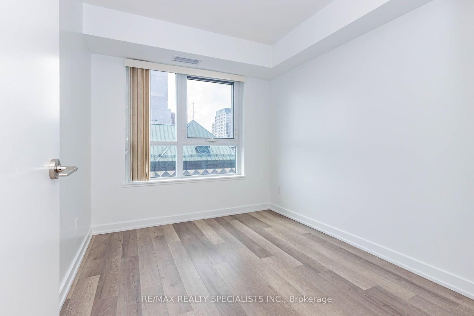 181 Huron Street, Unit 604 thumbnail 18