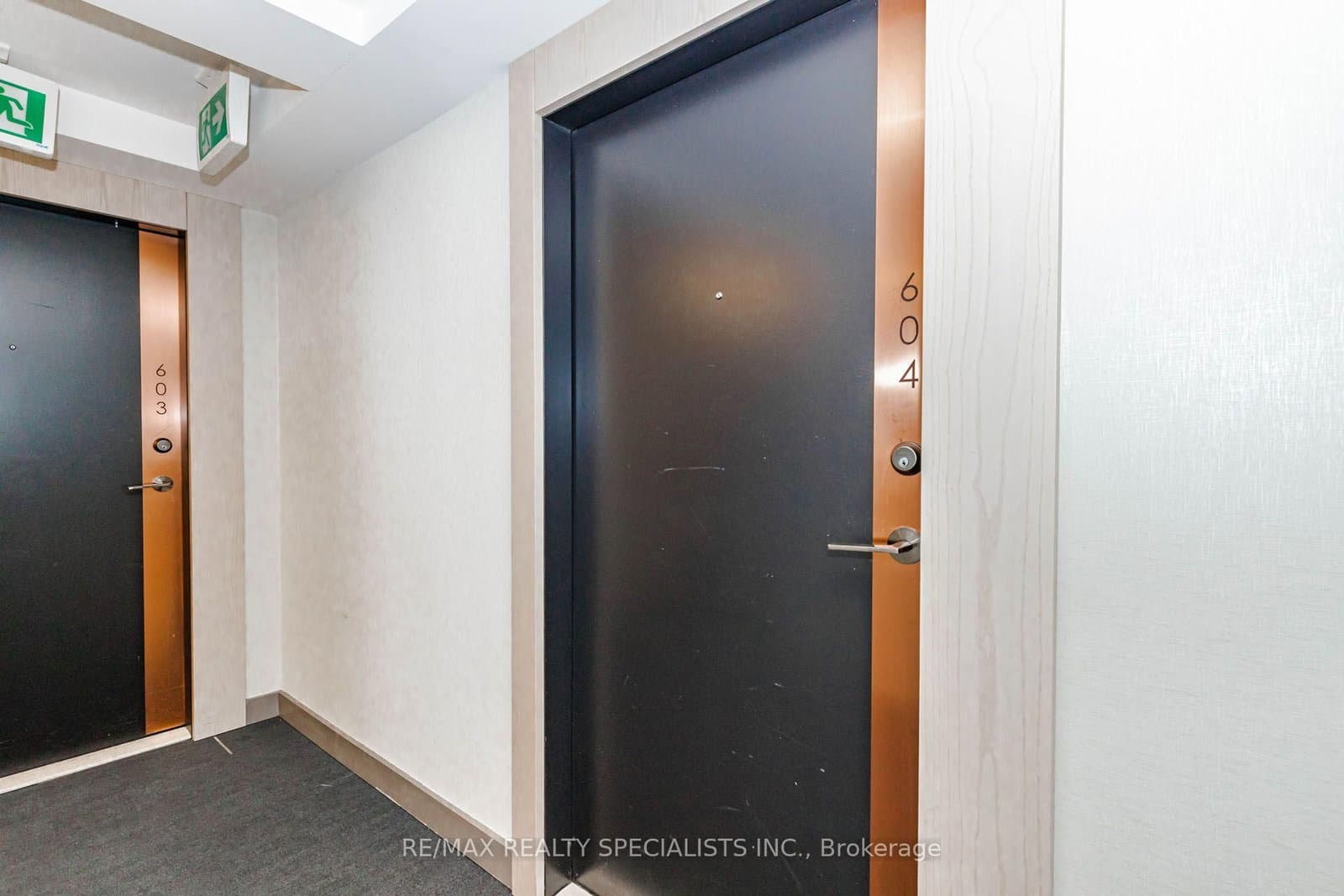 181 Huron Street, Unit 604 thumbnail 7