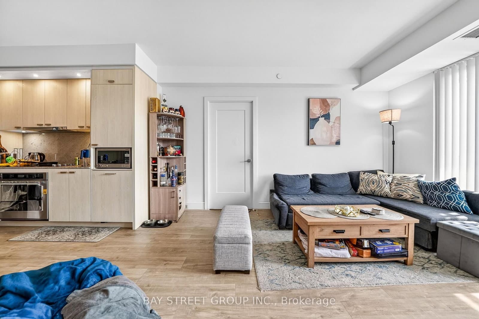 480 Front Street W, Unit 801 thumbnail 17
