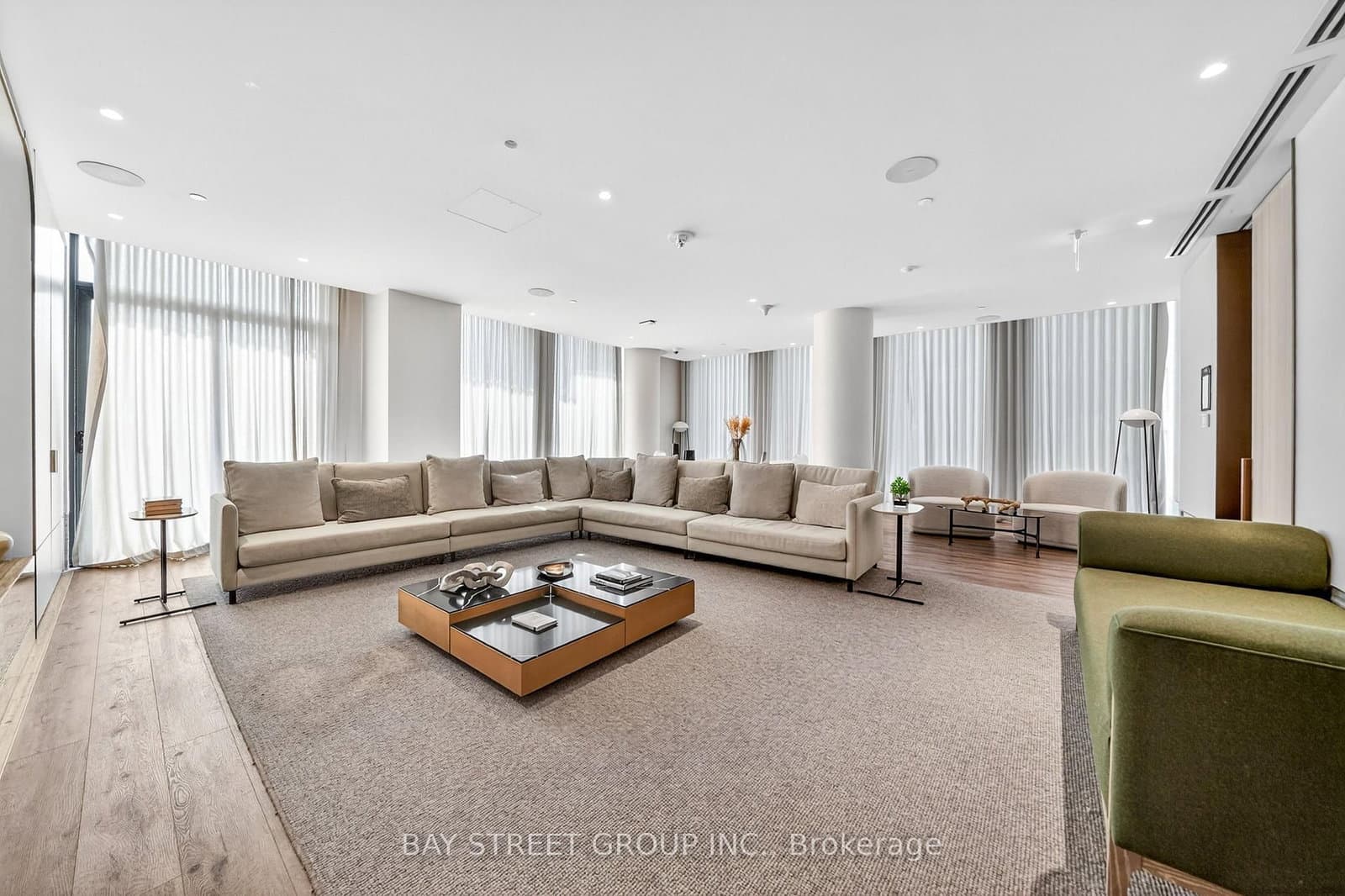 480 Front Street W, Unit 801 thumbnail 38