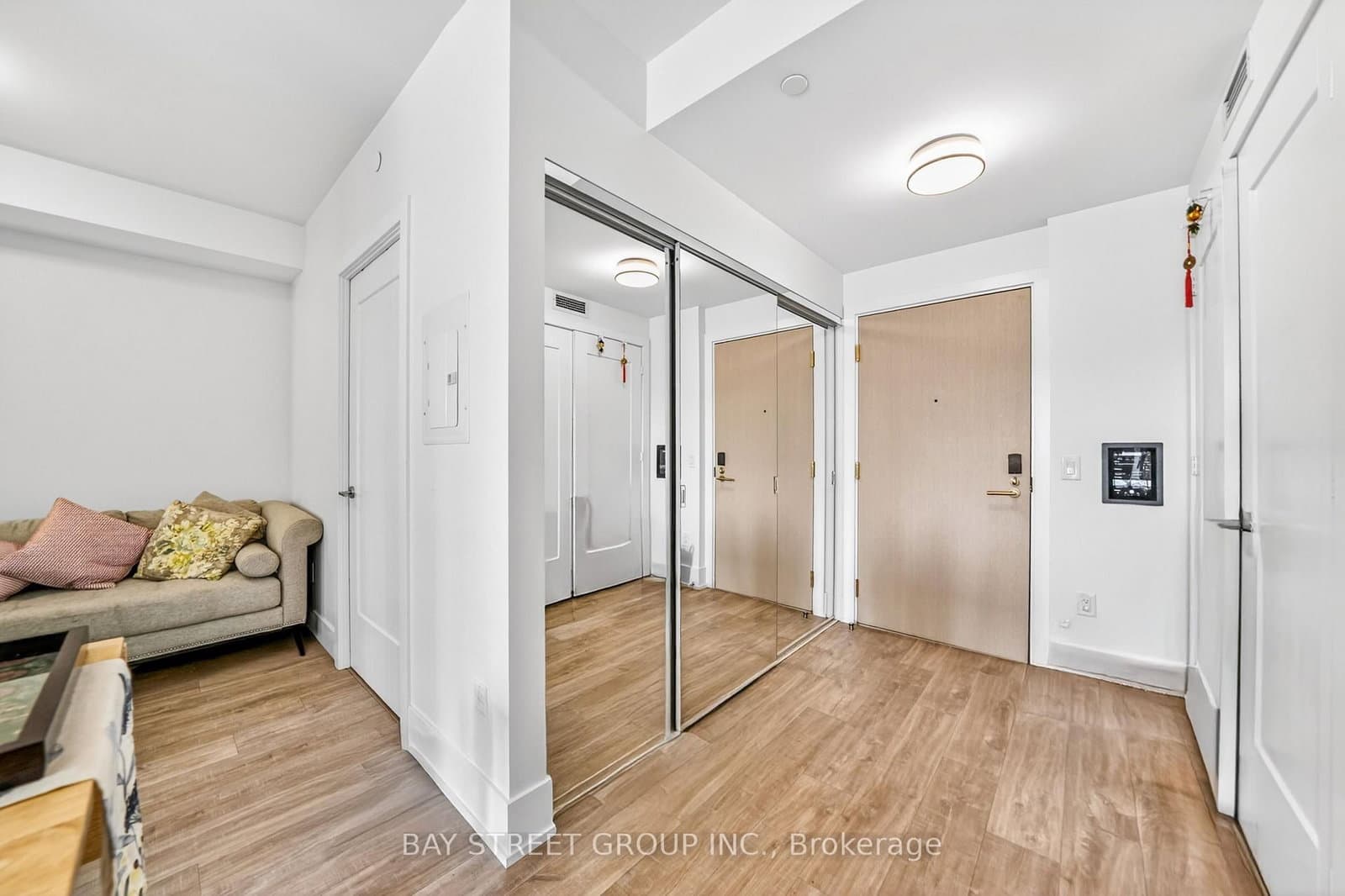 480 Front Street W, Unit 801 thumbnail 8